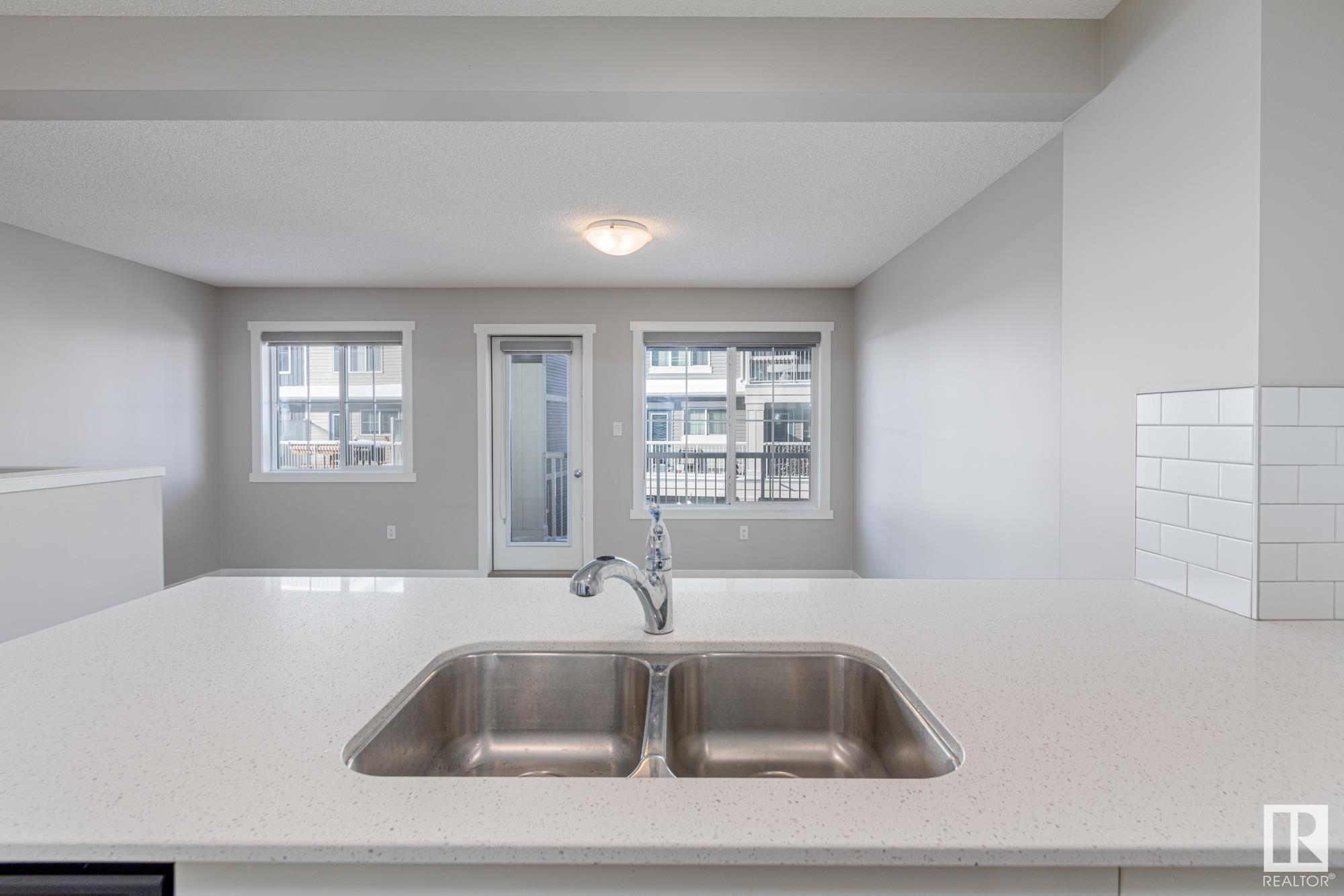      #19 1110 DANIELS LI SW , Edmonton,  ,T6W 4N6 ;  Listing Number: MLS E4420769
