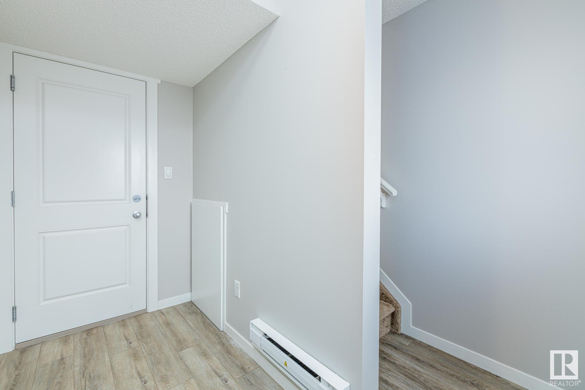      #19 1110 DANIELS LI SW , Edmonton,  ,T6W 4N6 ;  Listing Number: MLS E4420769