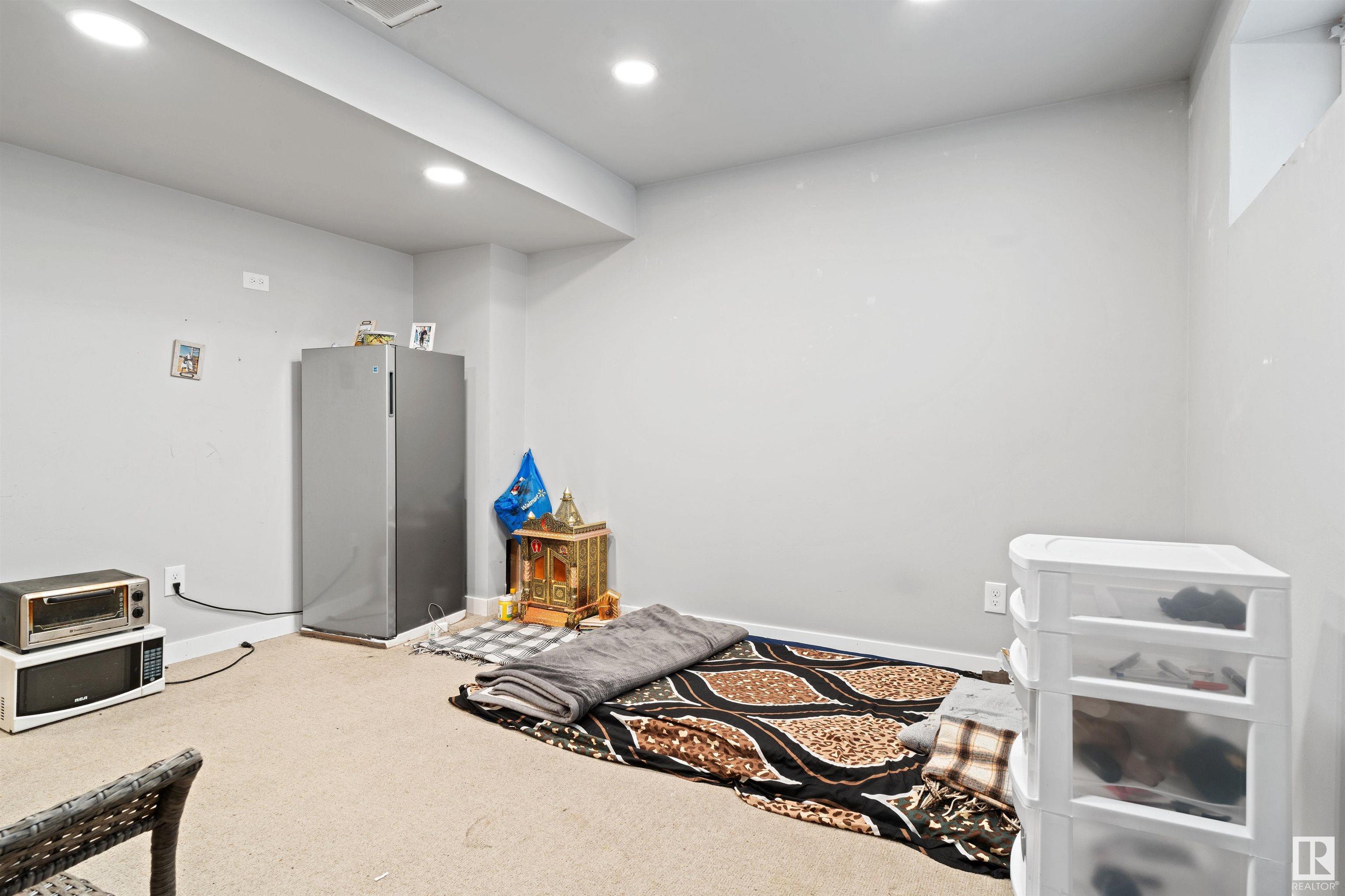      #69 2503 24 ST NW , Edmonton,  ,T6T 0B5 ;  Listing Number: MLS E4420777