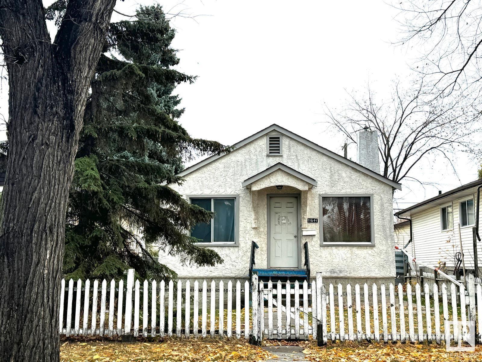      11641 95A ST NW , Edmonton,  ,T5G 1P7 ;  Listing Number: MLS E4420778