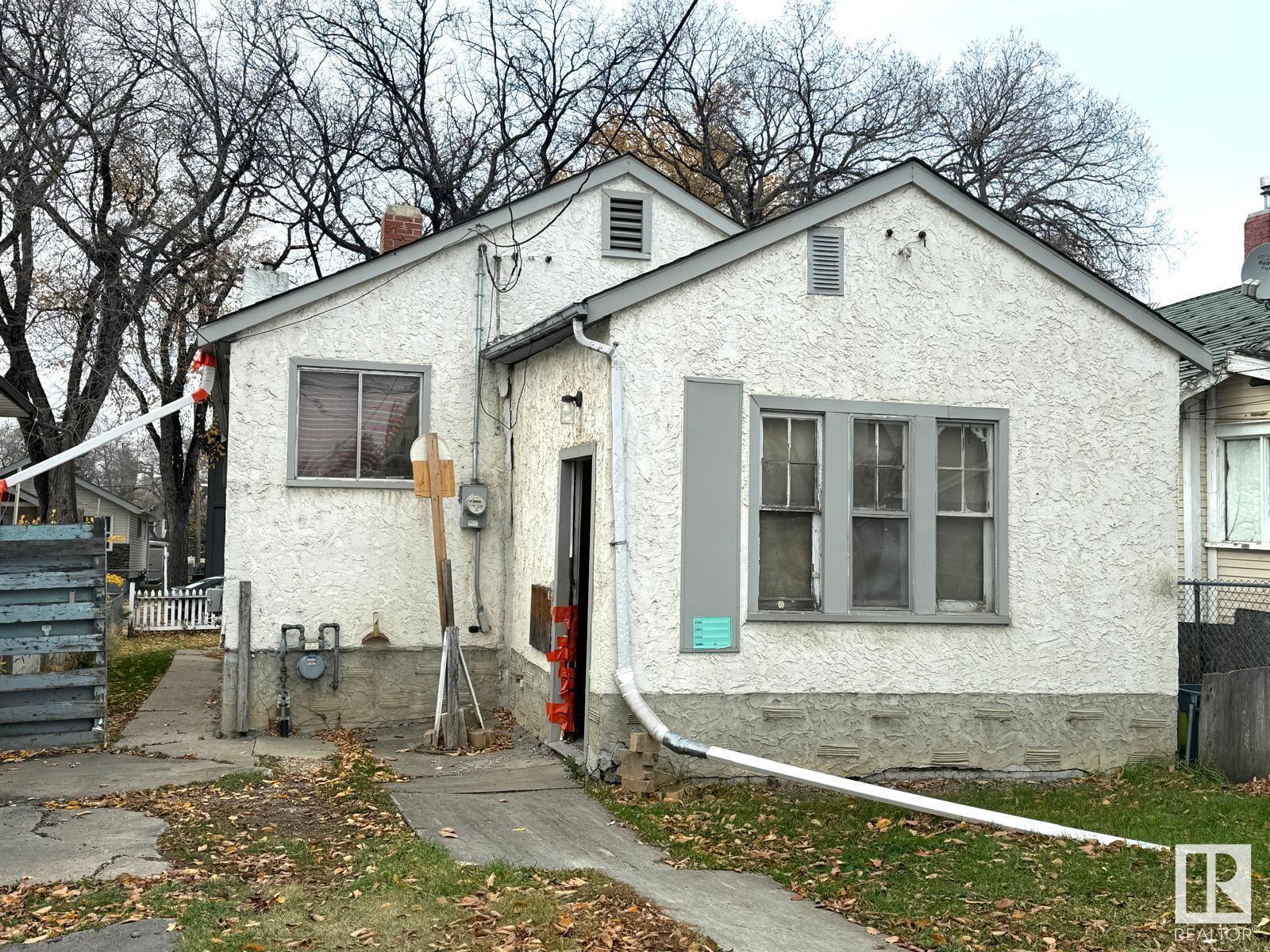     11641 95A ST NW , Edmonton,  ,T5G 1P7 ;  Listing Number: MLS E4420778
