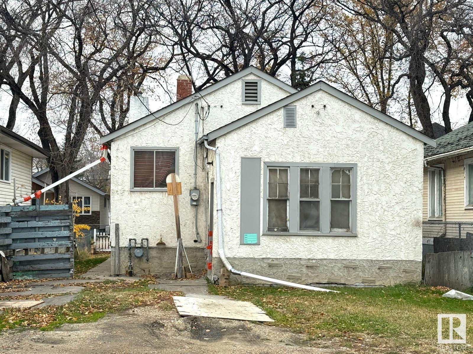     11641 95A ST NW , Edmonton,  ,T5G 1P7 ;  Listing Number: MLS E4420778