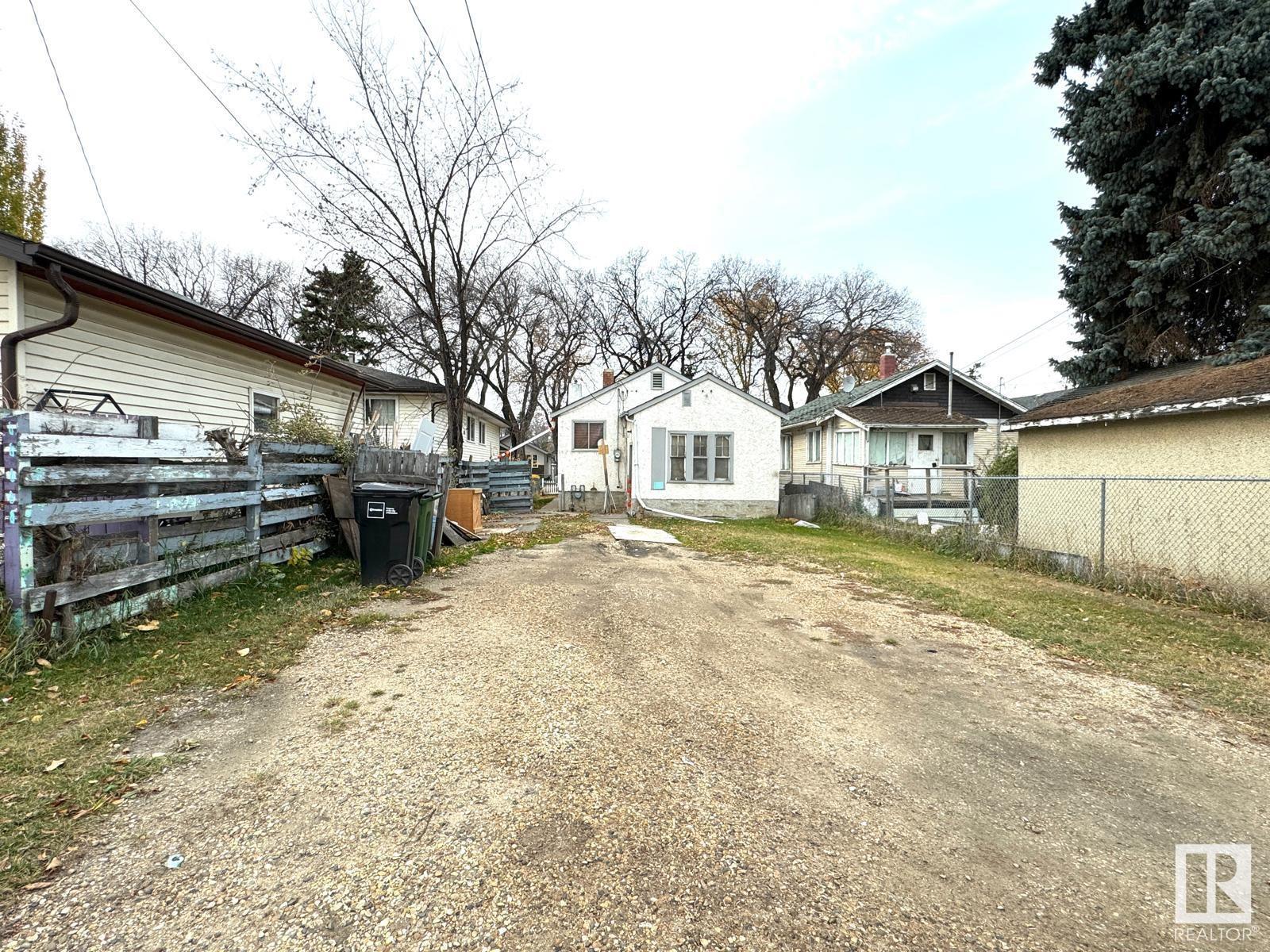      11641 95A ST NW , Edmonton,  ,T5G 1P7 ;  Listing Number: MLS E4420778