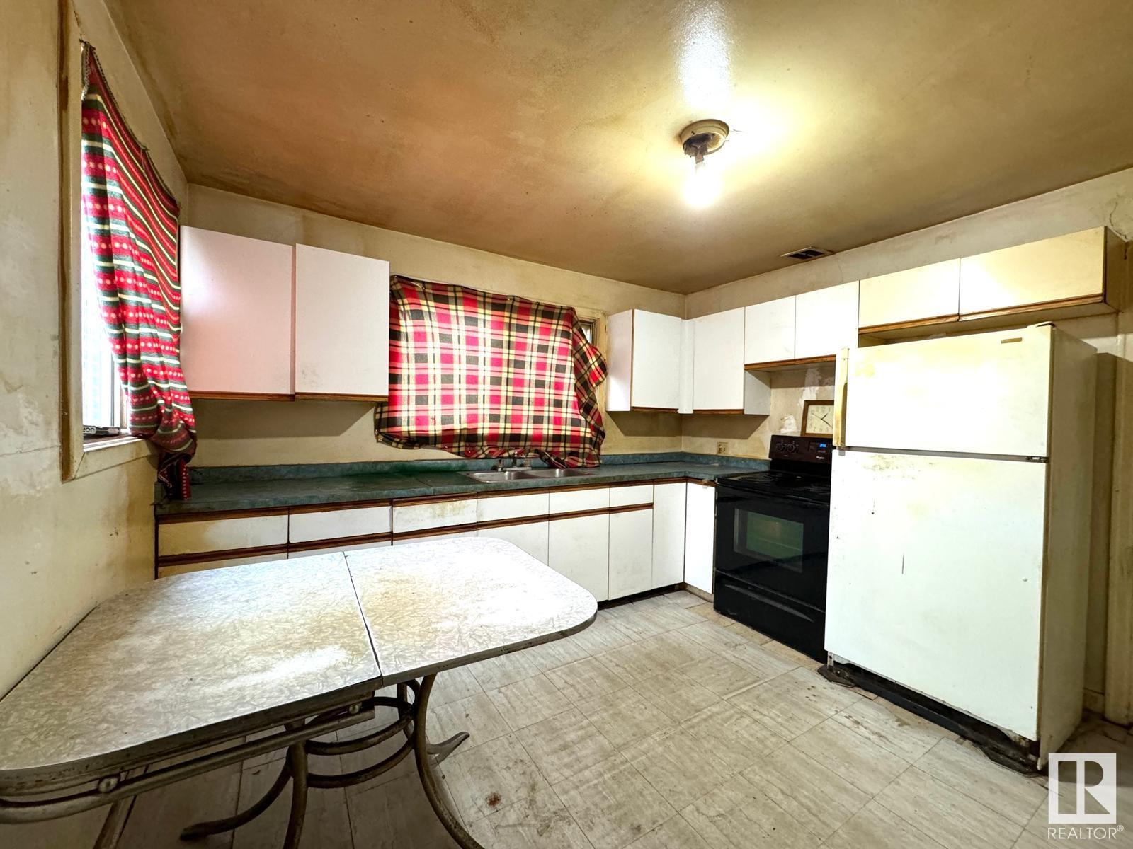      11641 95A ST NW , Edmonton,  ,T5G 1P7 ;  Listing Number: MLS E4420778