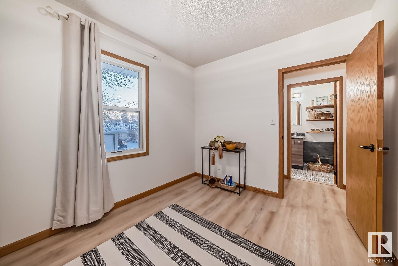      4237 117 AV NW , Edmonton,  ,T5W 0Y3 ;  Listing Number: MLS E4420779