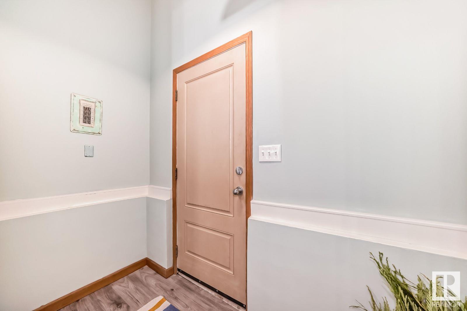      4237 117 AV NW , Edmonton,  ,T5W 0Y3 ;  Listing Number: MLS E4420779
