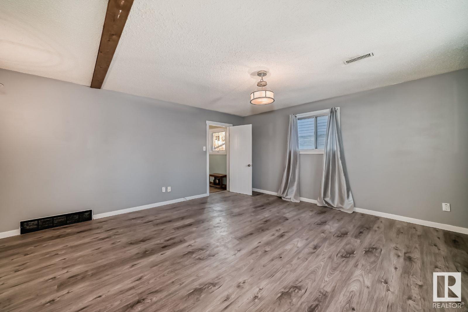      4237 117 AV NW , Edmonton,  ,T5W 0Y3 ;  Listing Number: MLS E4420779