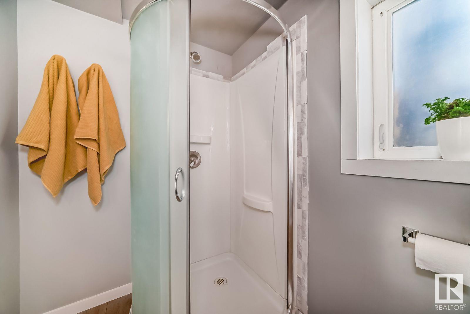      4237 117 AV NW , Edmonton,  ,T5W 0Y3 ;  Listing Number: MLS E4420779