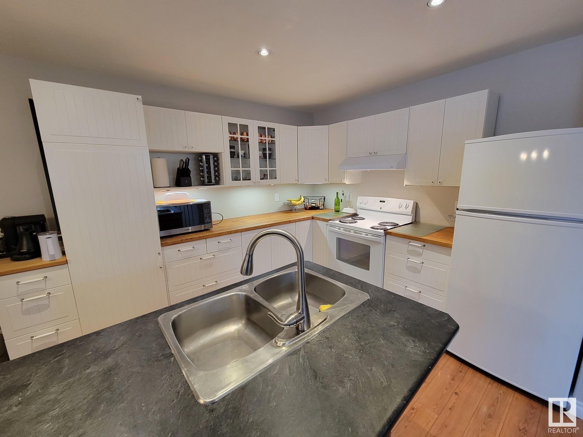      6502B 47 ST , Cold Lake,  ,T9M 0B1 ;  Listing Number: MLS E4420781