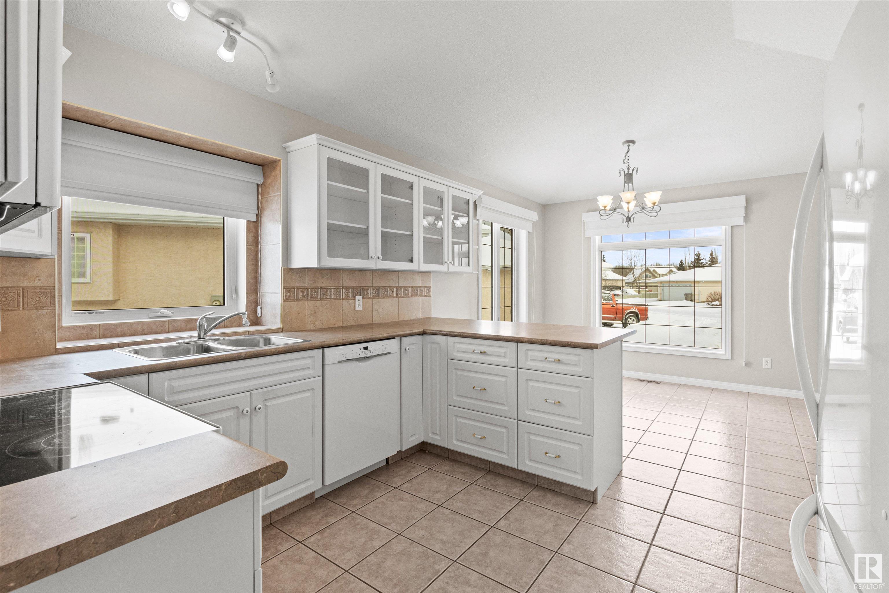      5 WILLOW PARK ViILLAS , Stony Plain,  ,T7Z 2W3 ;  Listing Number: MLS E4420786