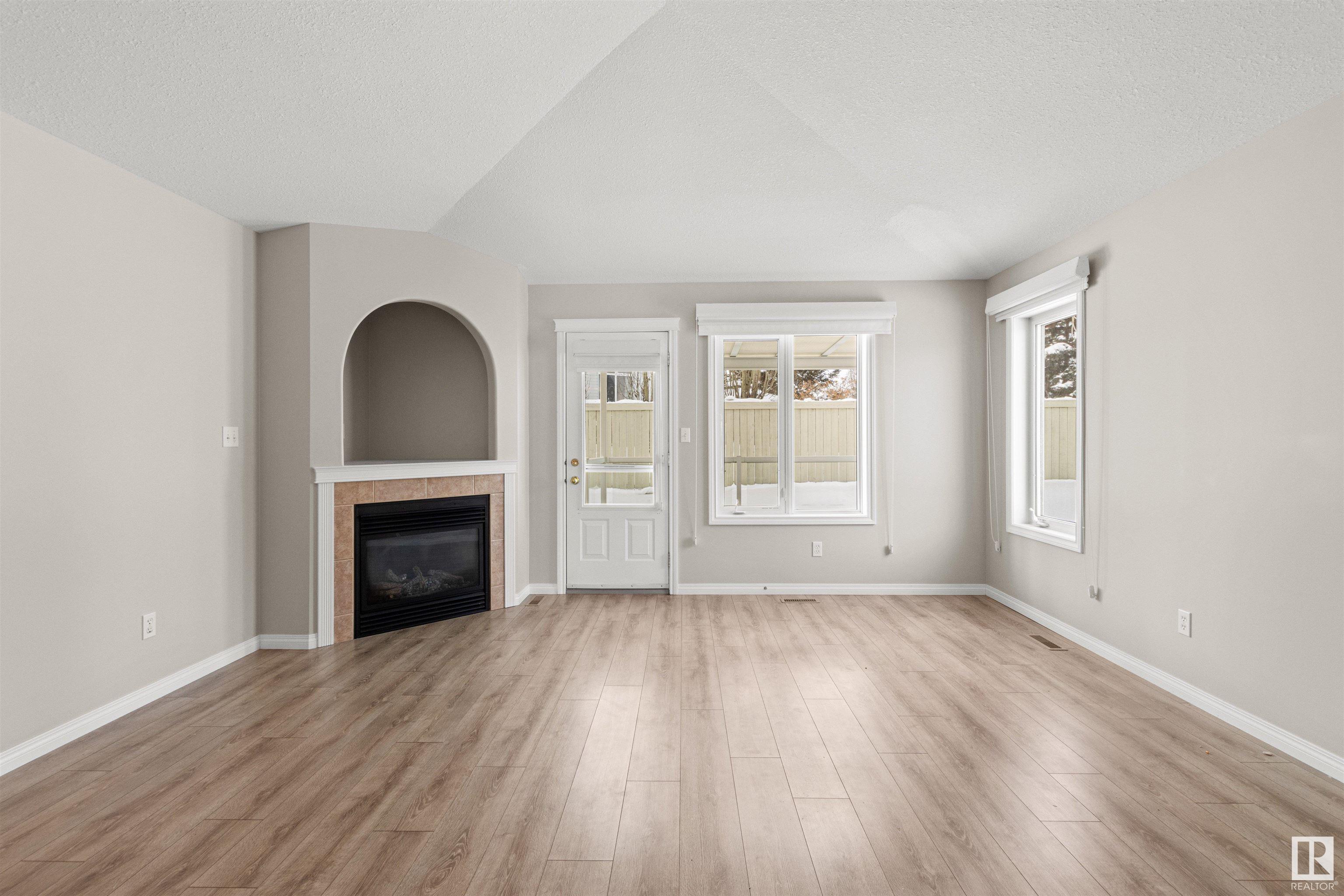      5 WILLOW PARK ViILLAS , Stony Plain,  ,T7Z 2W3 ;  Listing Number: MLS E4420786