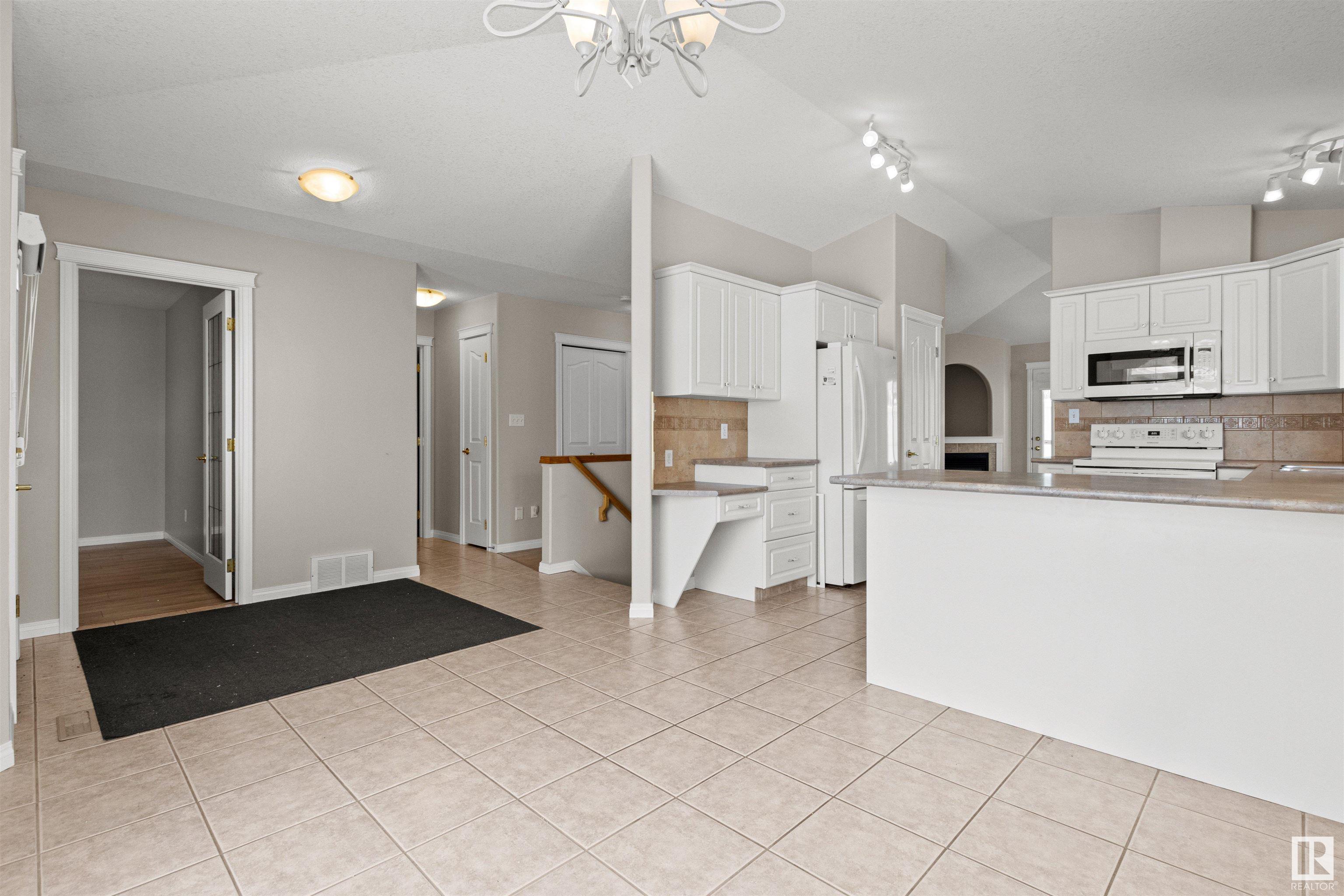      5 WILLOW PARK ViILLAS , Stony Plain,  ,T7Z 2W3 ;  Listing Number: MLS E4420786