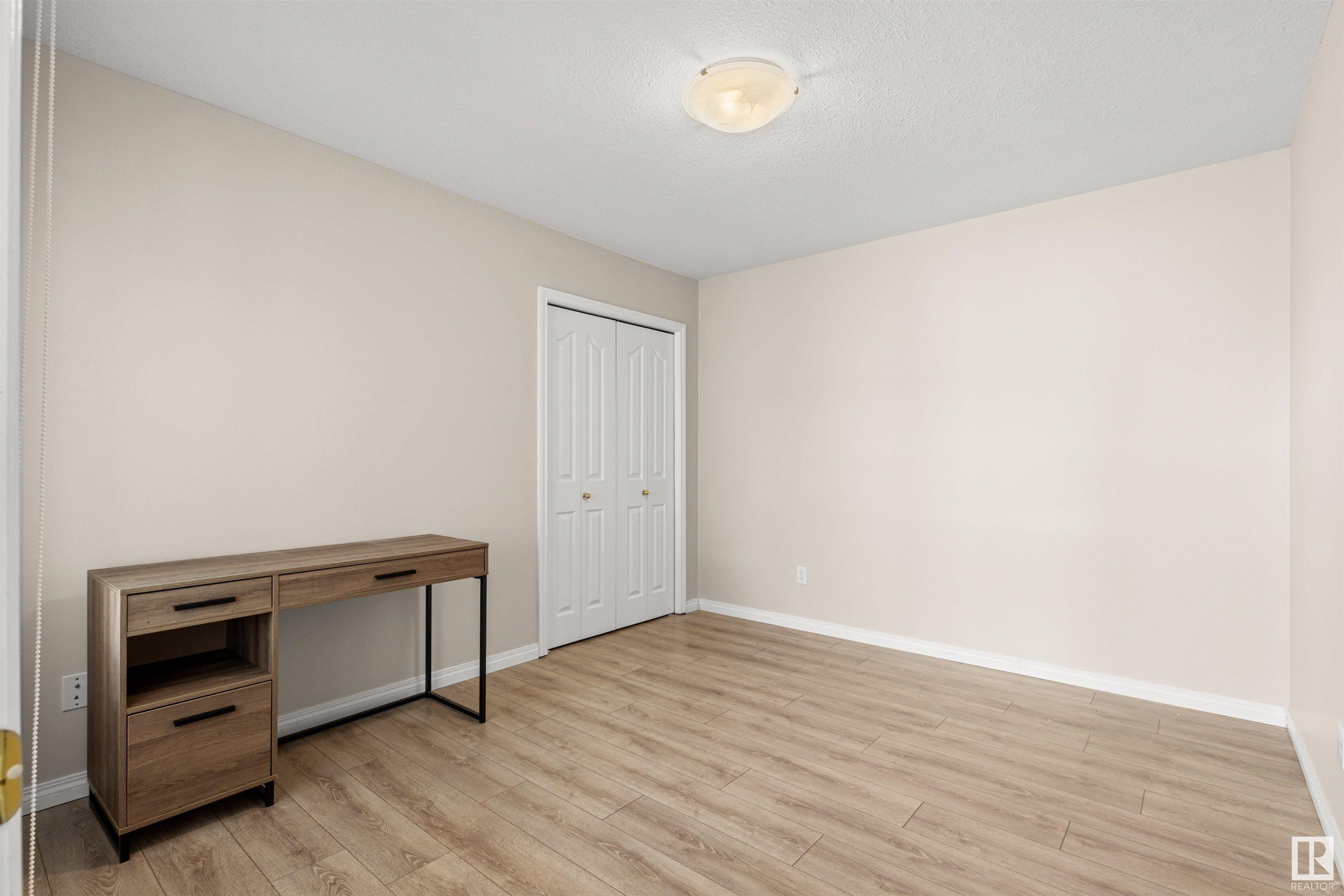      5 WILLOW PARK ViILLAS , Stony Plain,  ,T7Z 2W3 ;  Listing Number: MLS E4420786