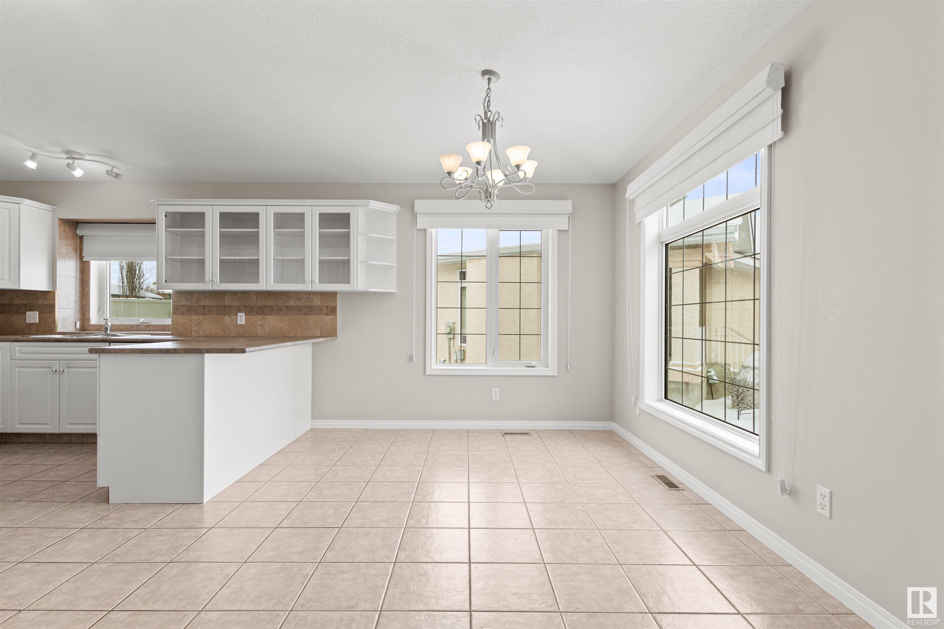      5 WILLOW PARK ViILLAS , Stony Plain,  ,T7Z 2W3 ;  Listing Number: MLS E4420786