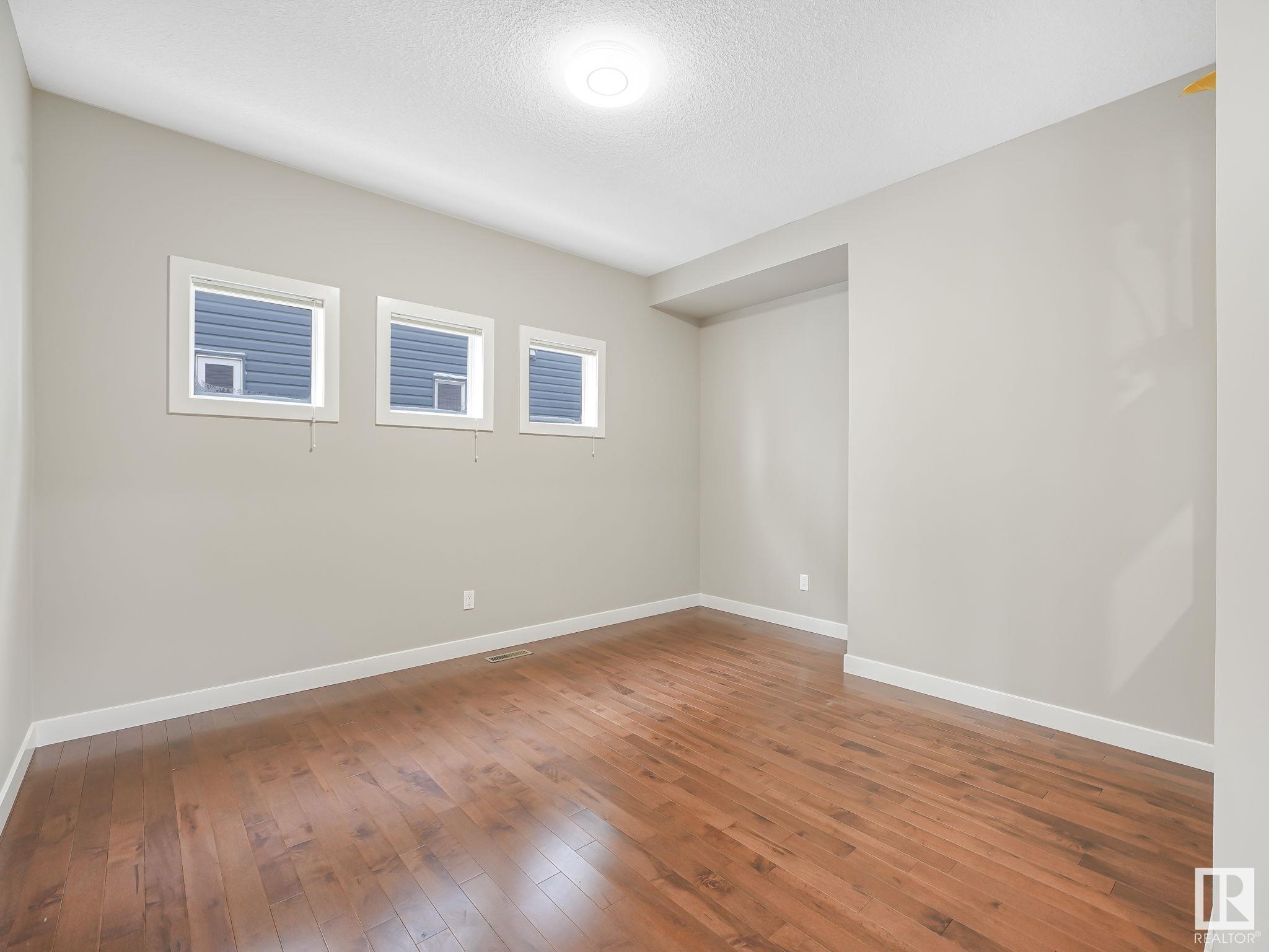      5911 168 AV NW , Edmonton,  ,T5Y 0P4 ;  Listing Number: MLS E4420791