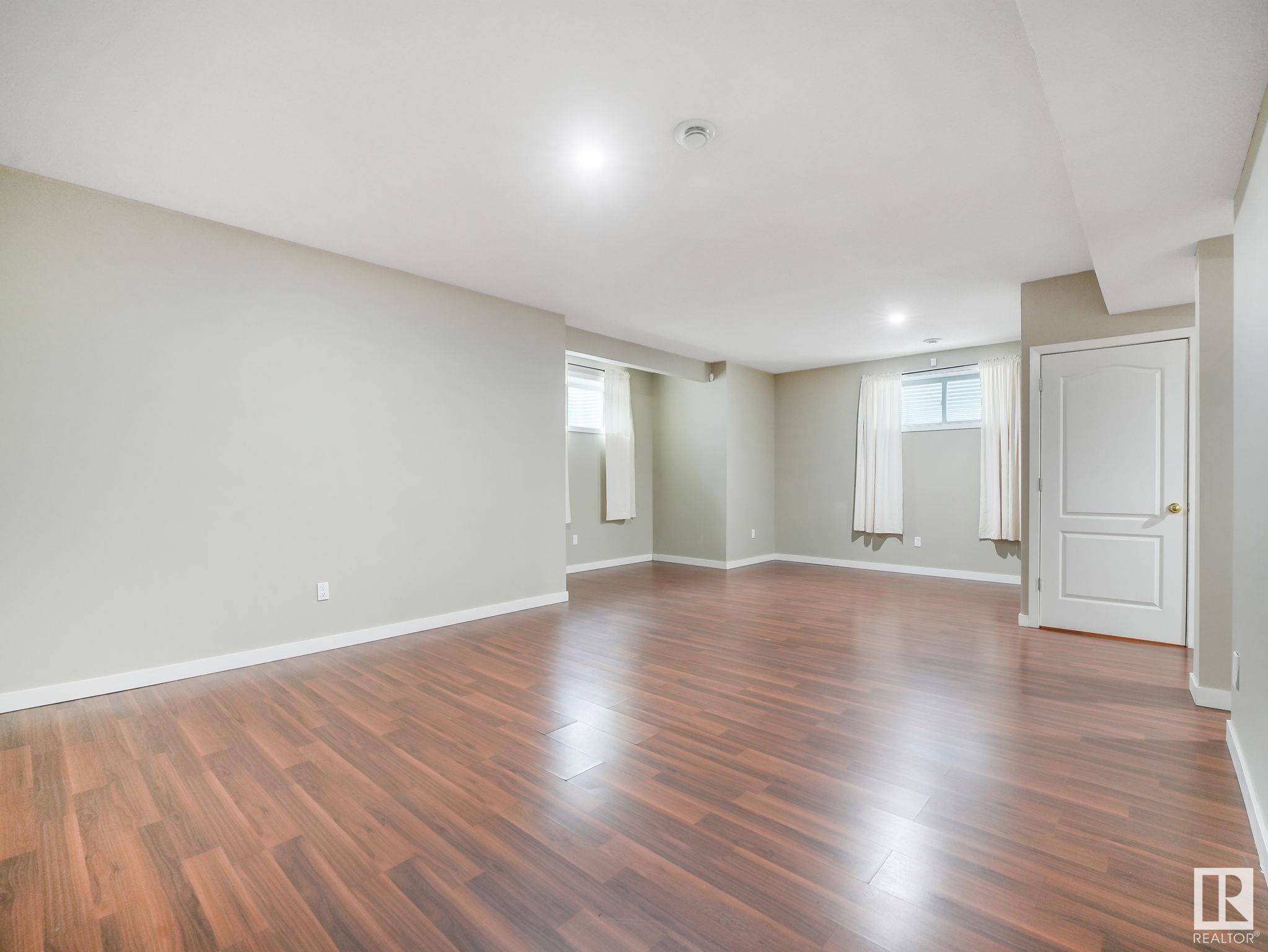      5911 168 AV NW , Edmonton,  ,T5Y 0P4 ;  Listing Number: MLS E4420791