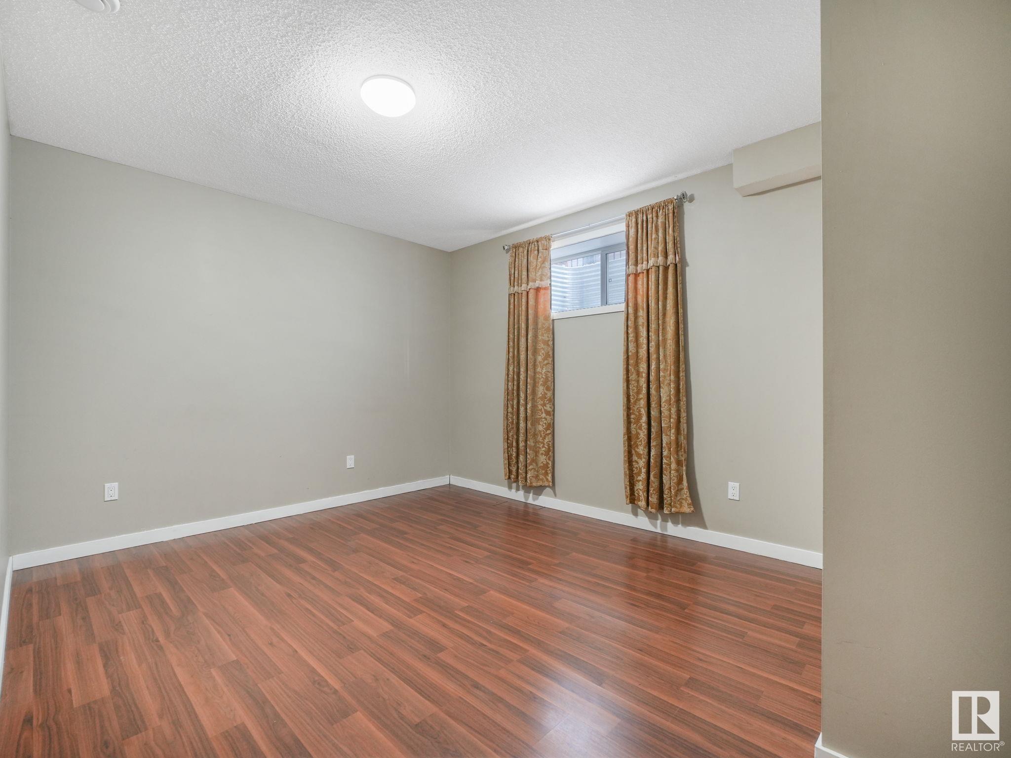      5911 168 AV NW , Edmonton,  ,T5Y 0P4 ;  Listing Number: MLS E4420791