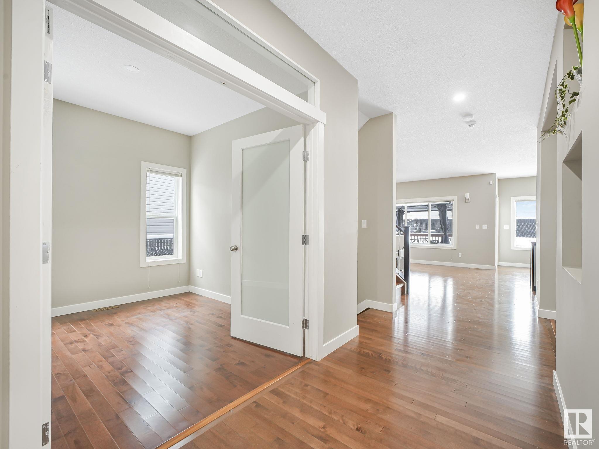     5911 168 AV NW , Edmonton,  ,T5Y 0P4 ;  Listing Number: MLS E4420791