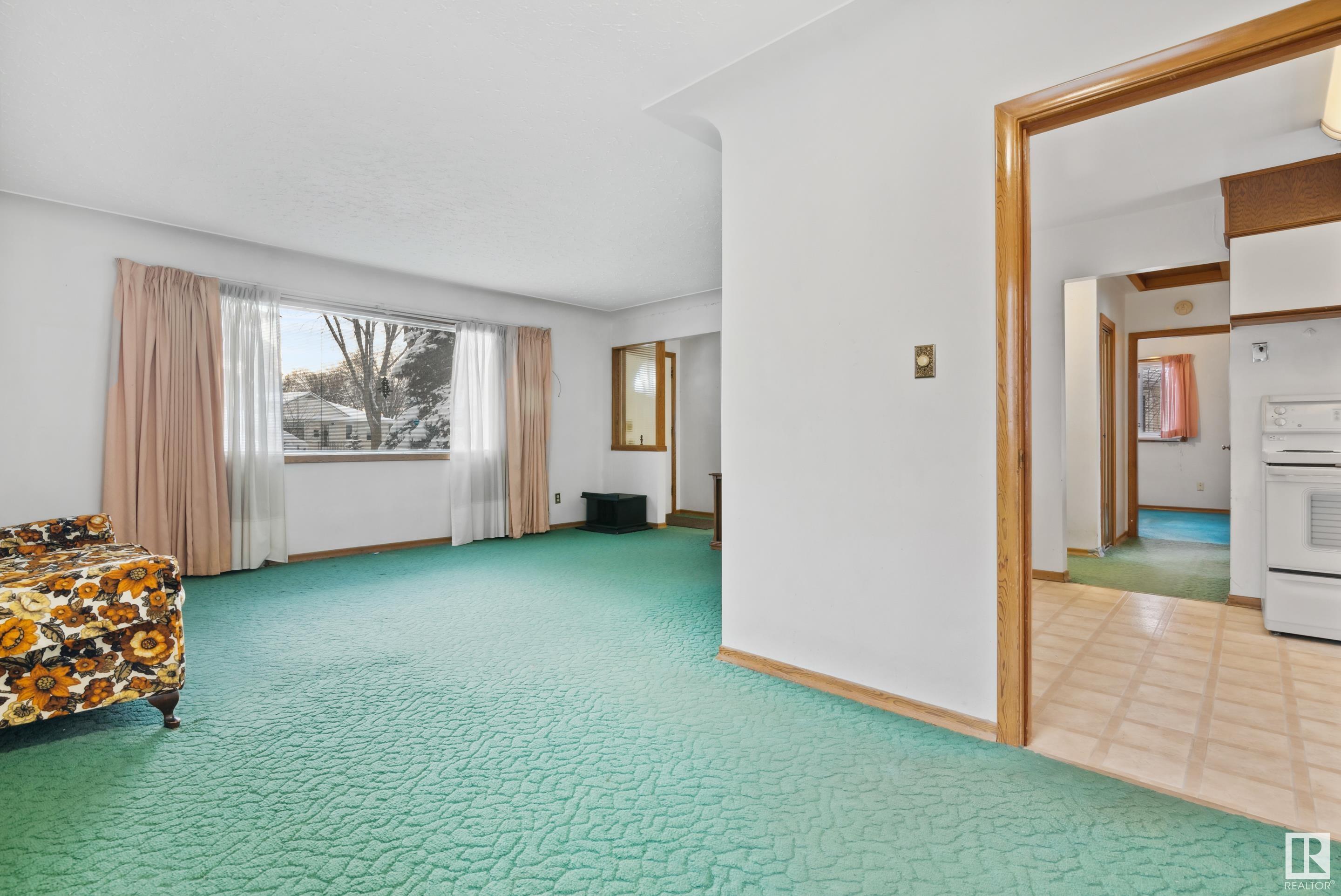      7704 97 AV NW , Edmonton,  ,T6C 2B5 ;  Listing Number: MLS E4420792
