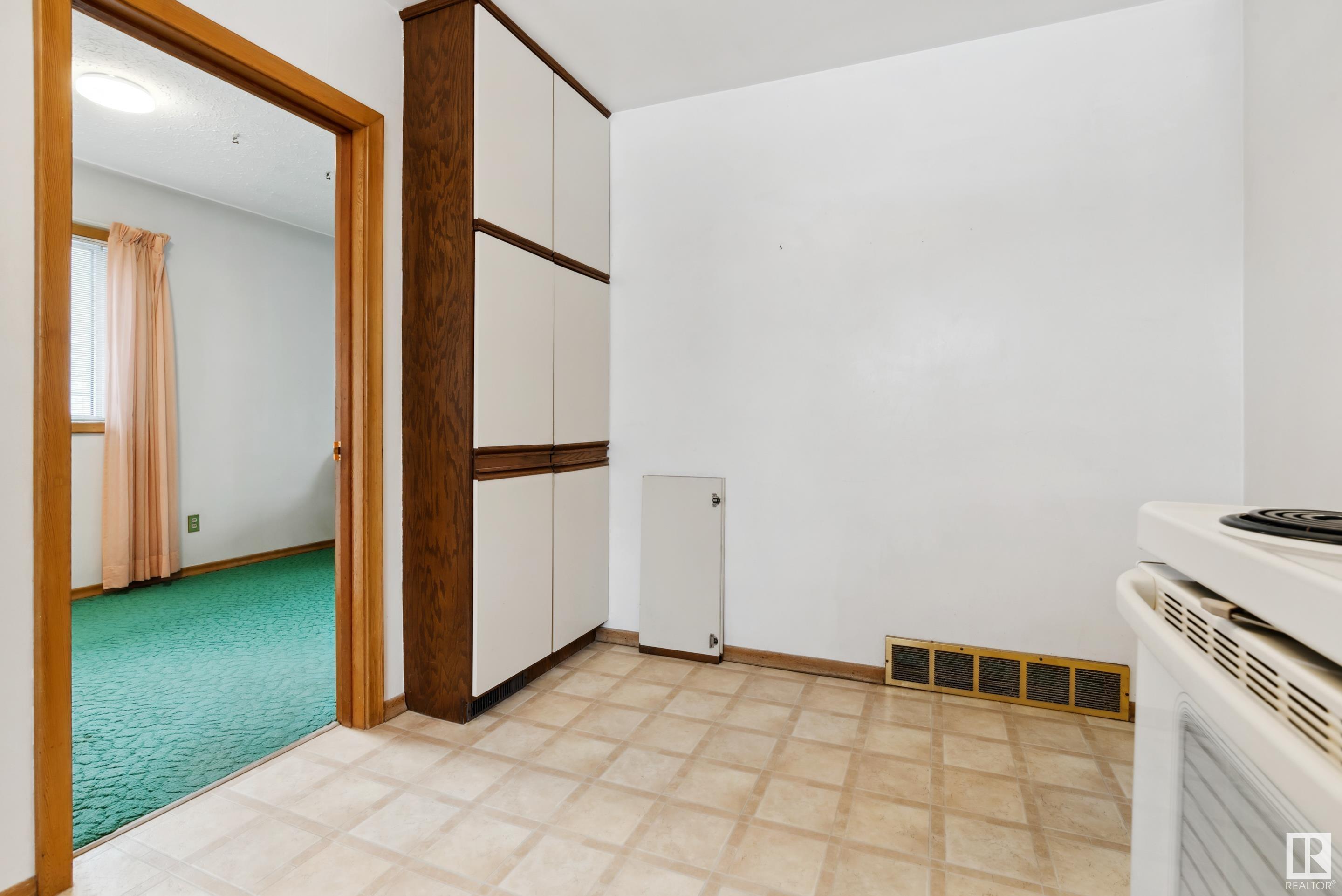      7704 97 AV NW , Edmonton,  ,T6C 2B5 ;  Listing Number: MLS E4420792