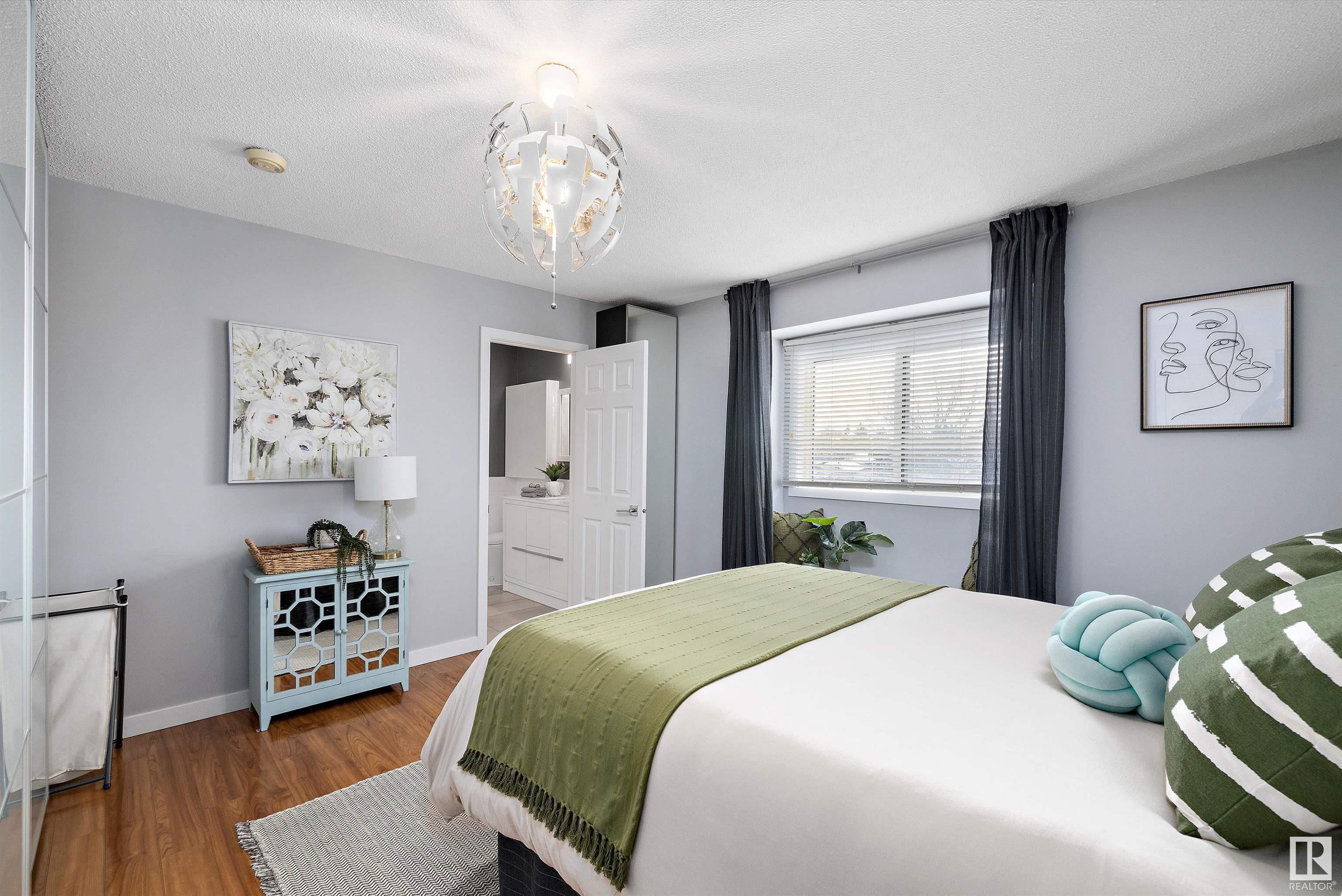      4615 25 AV NW , Edmonton,  ,T6L 3X6 ;  Listing Number: MLS E4420796