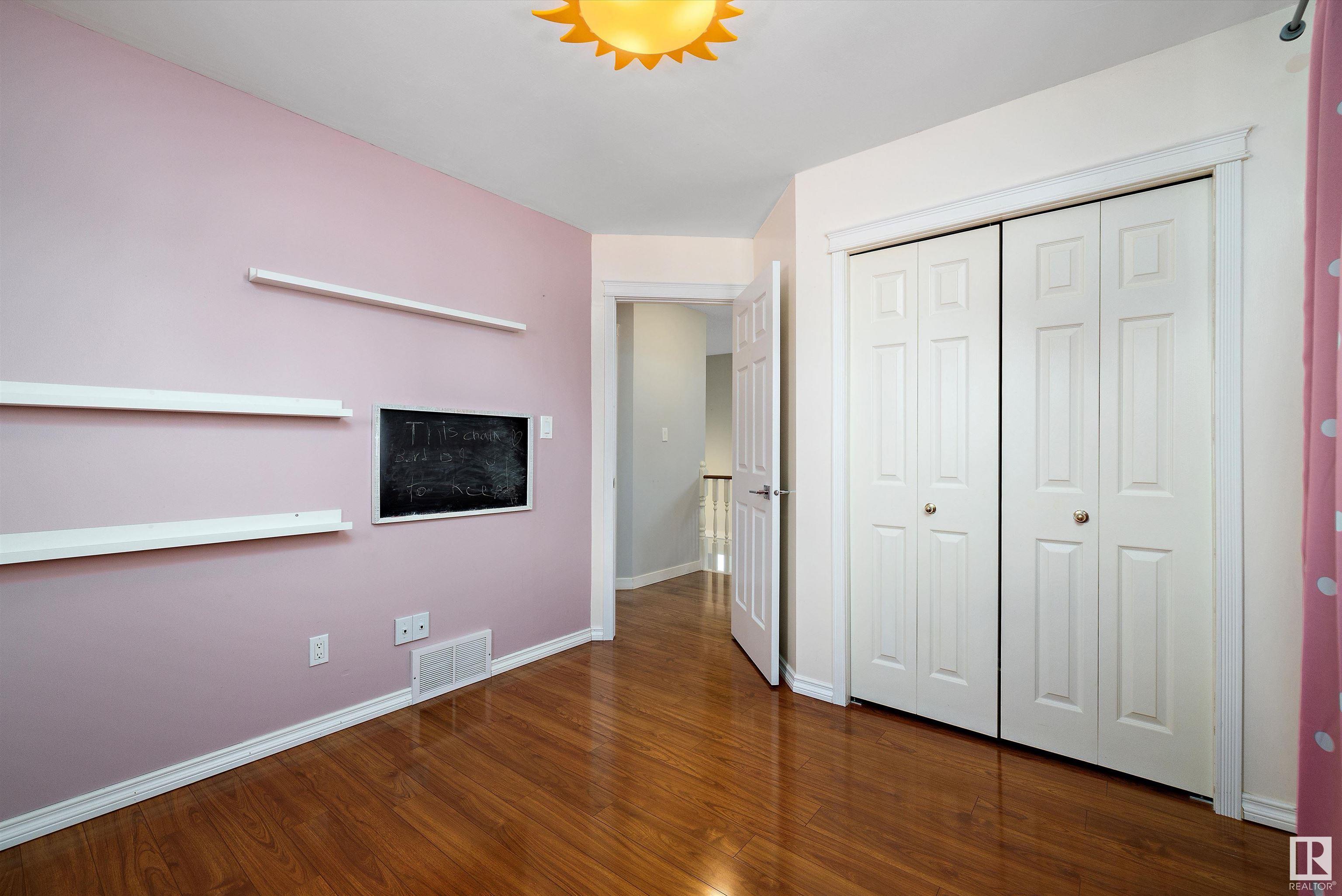      4615 25 AV NW , Edmonton,  ,T6L 3X6 ;  Listing Number: MLS E4420796
