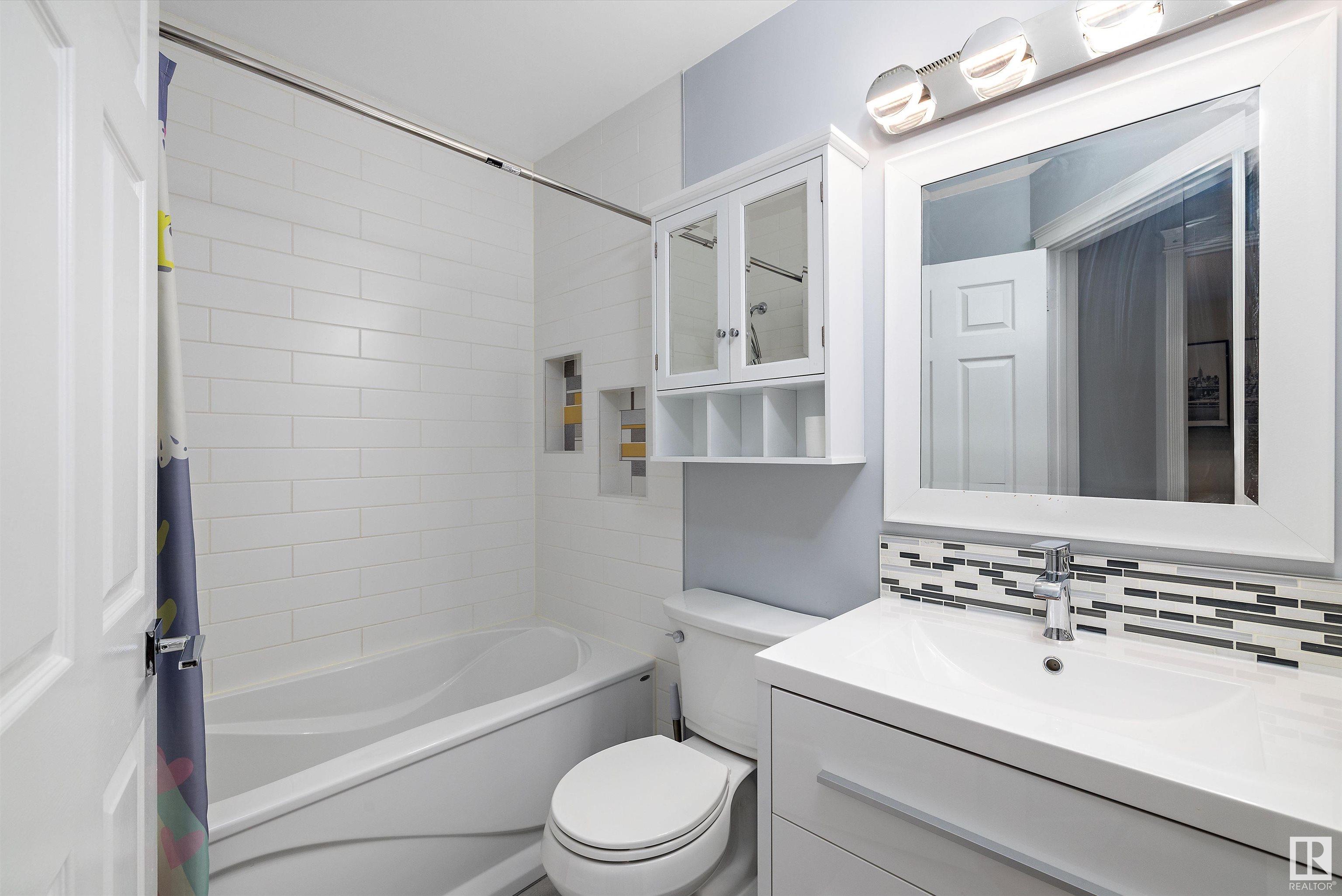      4615 25 AV NW , Edmonton,  ,T6L 3X6 ;  Listing Number: MLS E4420796