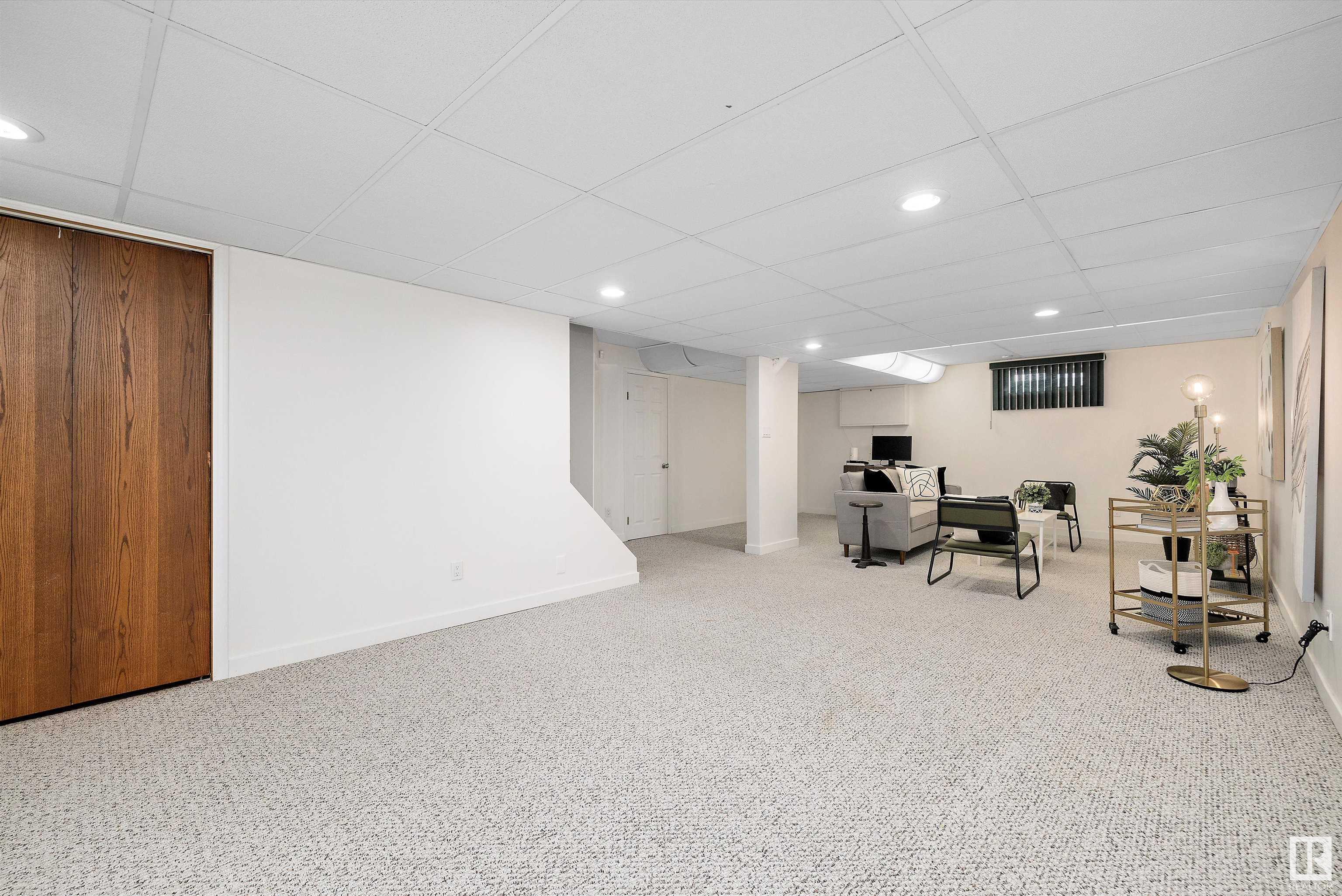      4615 25 AV NW , Edmonton,  ,T6L 3X6 ;  Listing Number: MLS E4420796