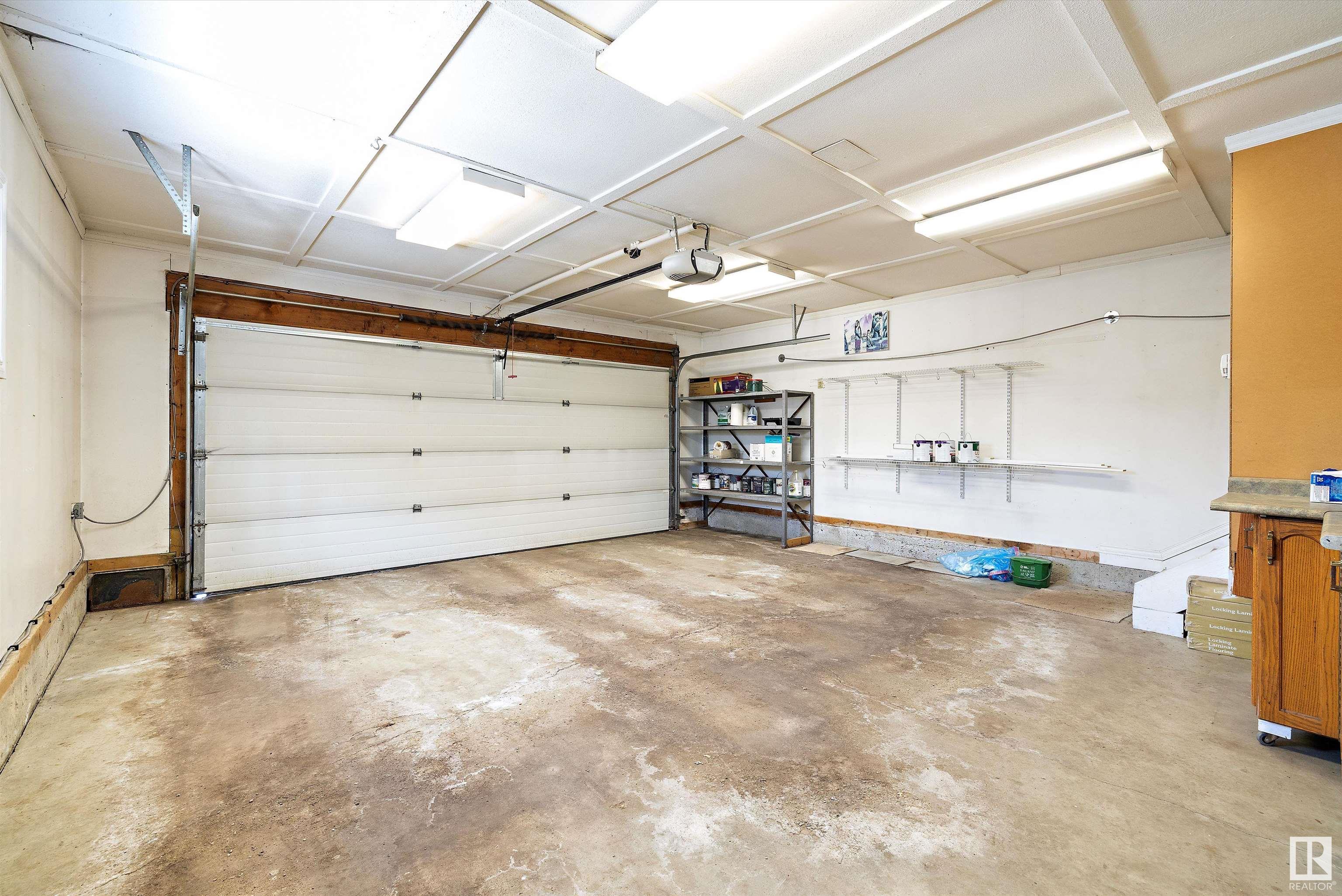      4615 25 AV NW , Edmonton,  ,T6L 3X6 ;  Listing Number: MLS E4420796