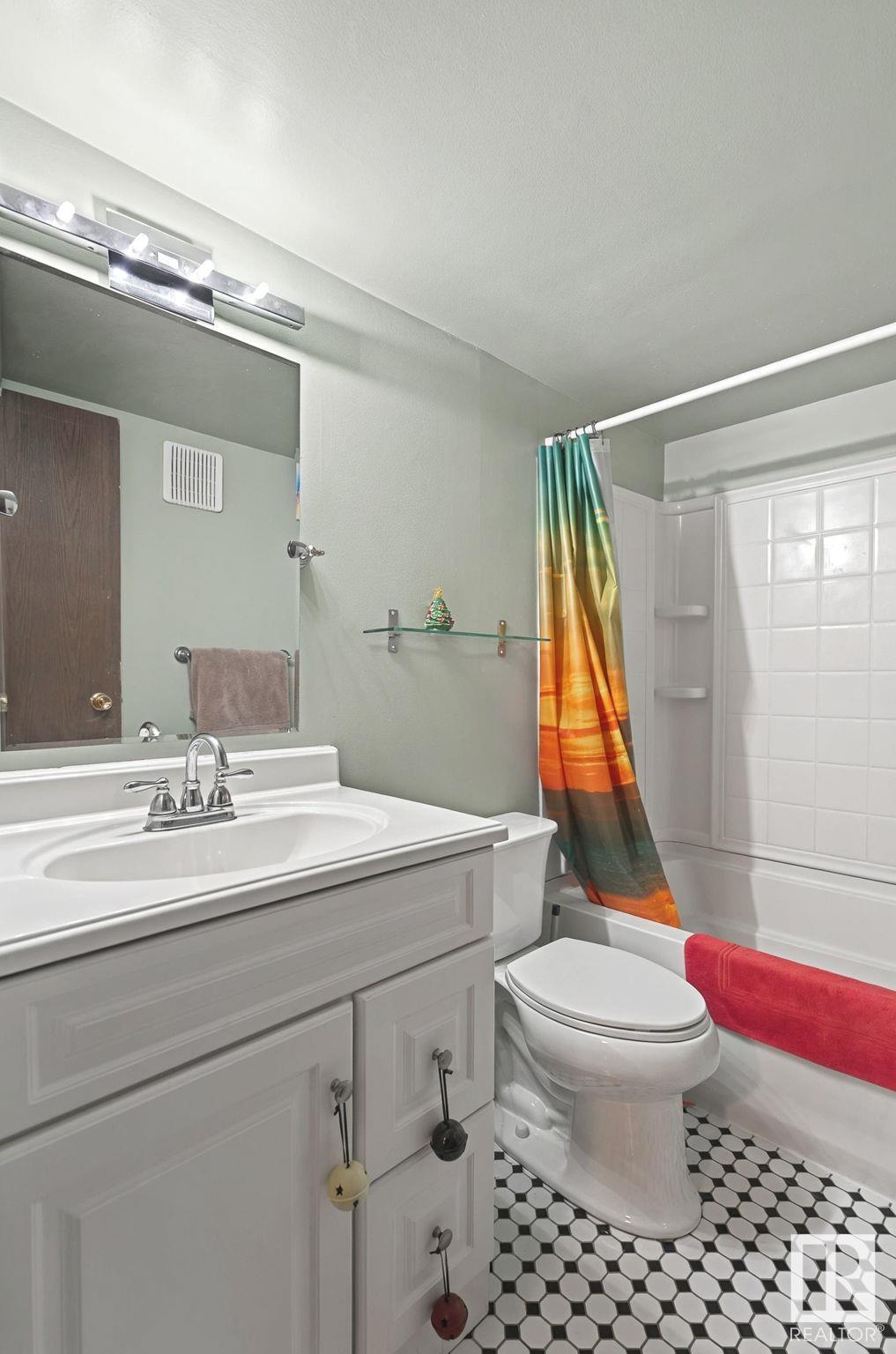      #203 11308 108 AV NW , Edmonton,  ,T5H 1B6 ;  Listing Number: MLS E4420799