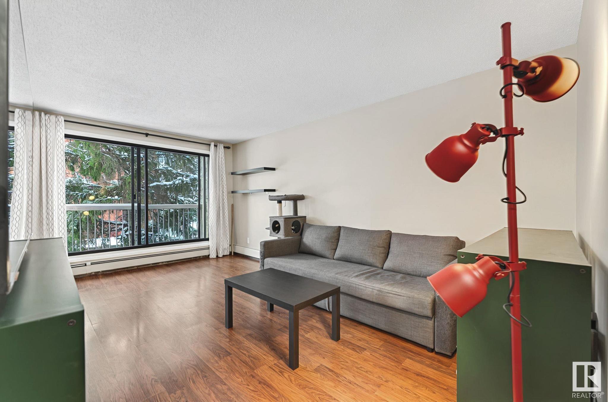      #203 11308 108 AV NW , Edmonton,  ,T5H 1B6 ;  Listing Number: MLS E4420799