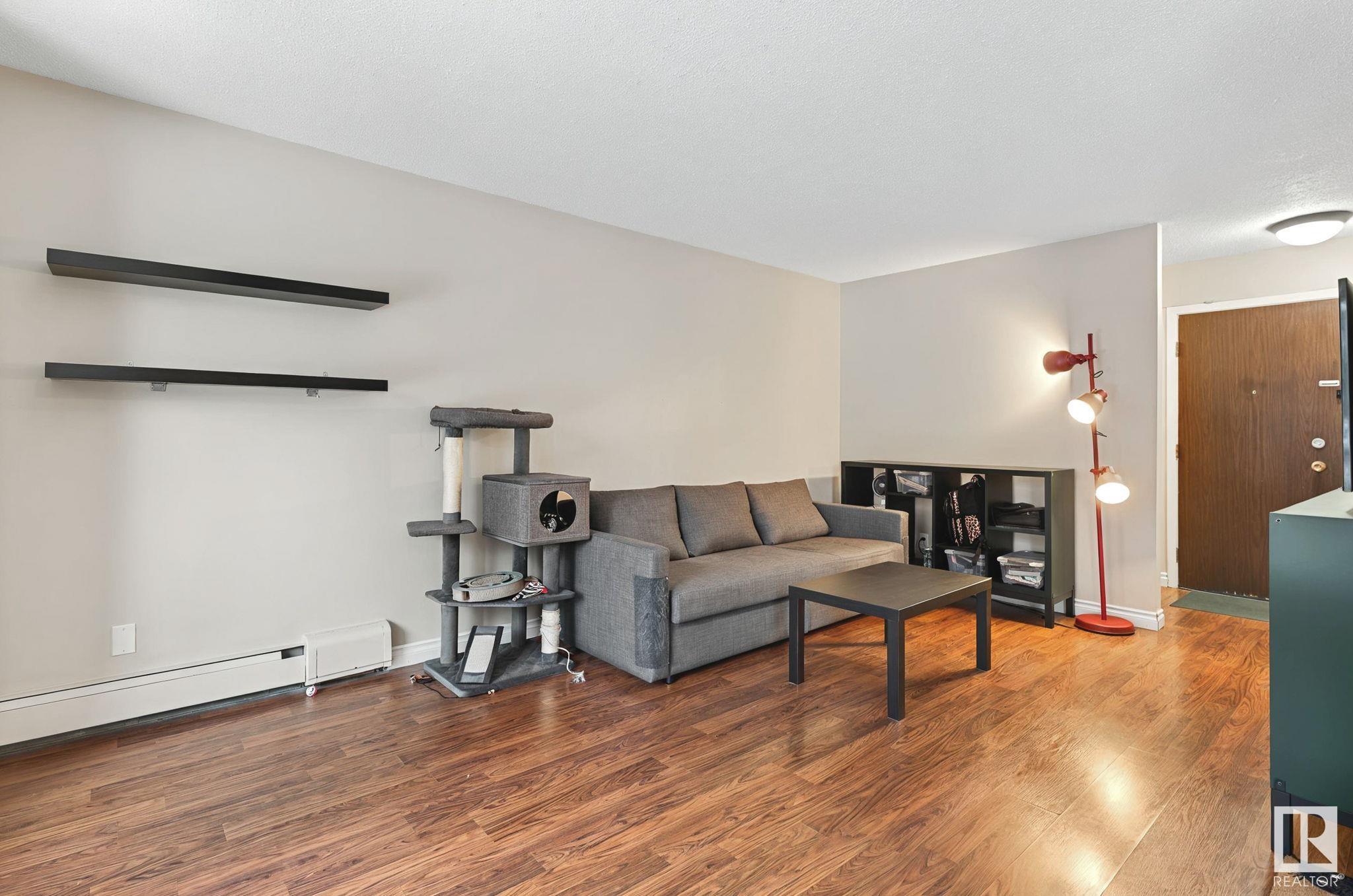      #203 11308 108 AV NW , Edmonton,  ,T5H 1B6 ;  Listing Number: MLS E4420799