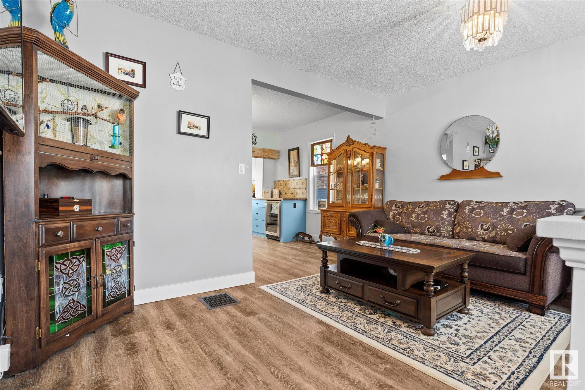      12026 54 ST NW , Edmonton,  ,T5W 3N3 ;  Listing Number: MLS E4420803