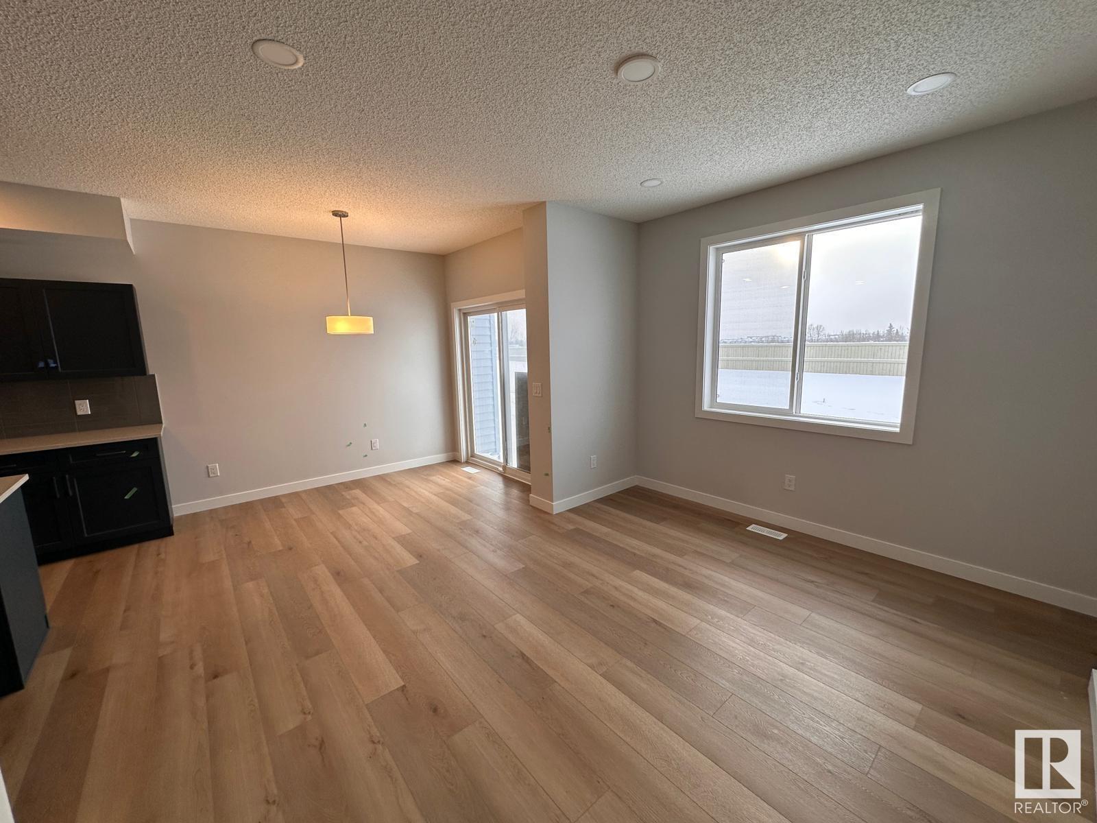     3016 9 ST NW , Edmonton,  ,T6T 2V3 ;  Listing Number: MLS E4420804
