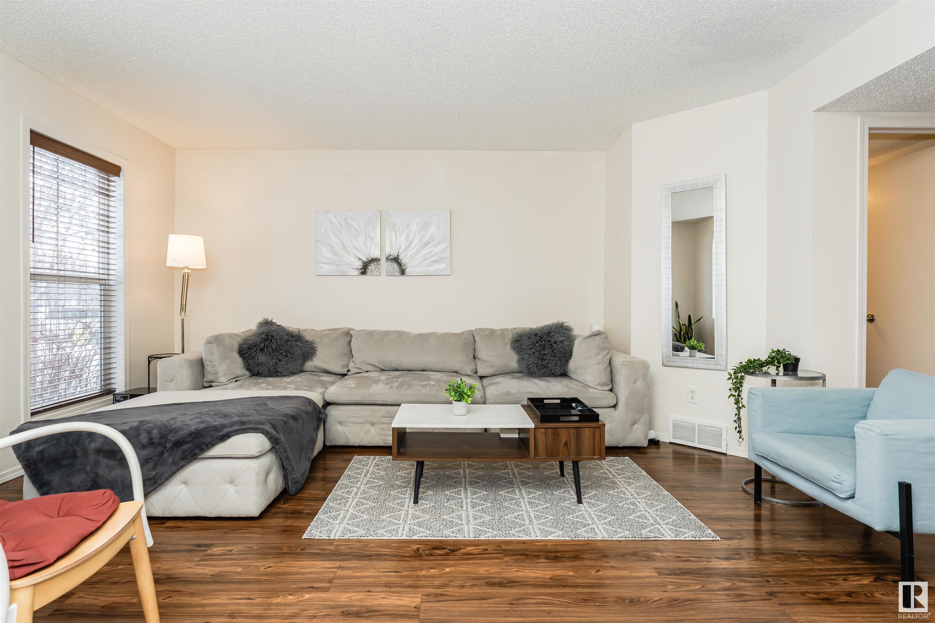      1118 76 ST SW SW , Edmonton,  ,T6X 1M8 ;  Listing Number: MLS E4420805