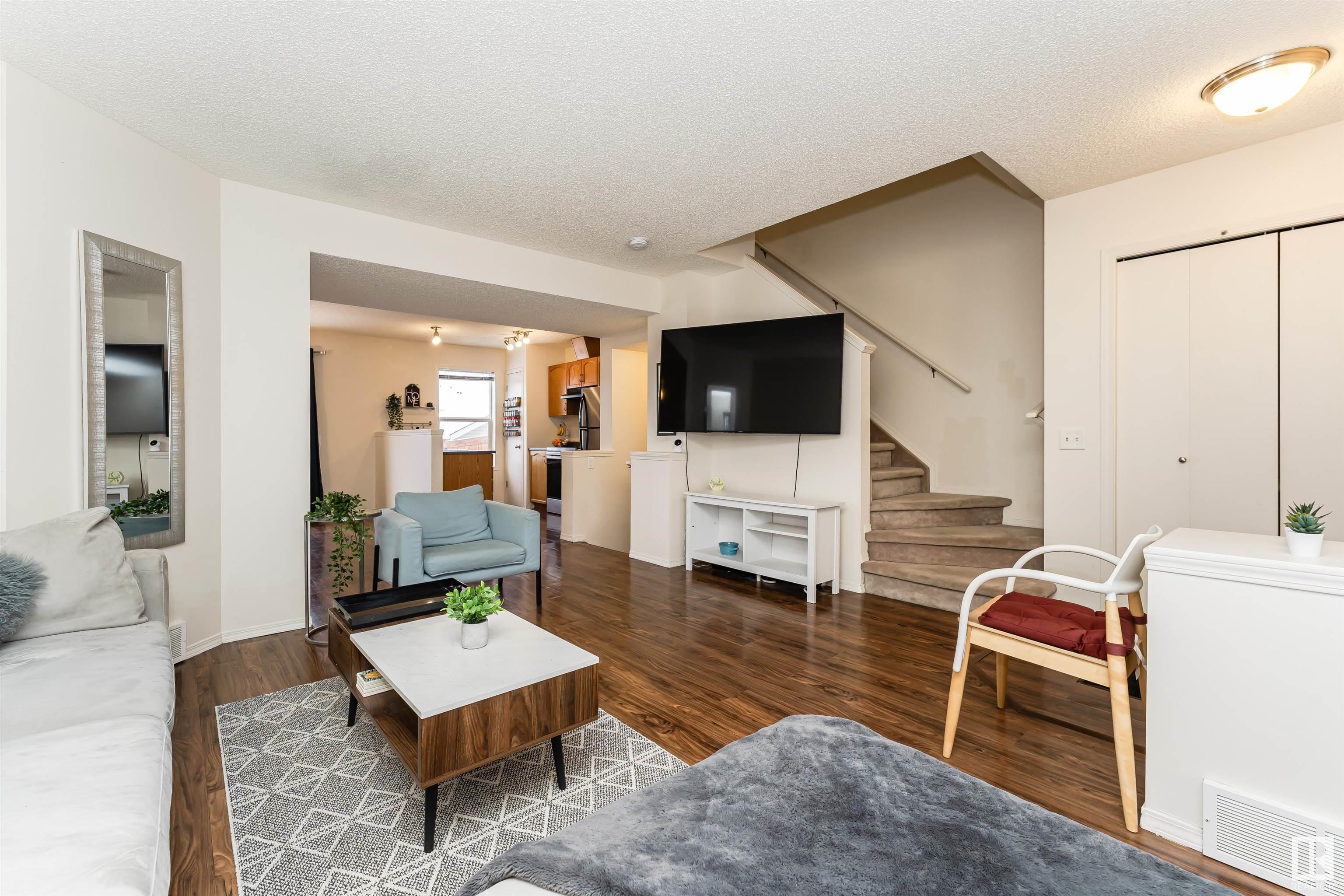      1118 76 ST SW SW , Edmonton,  ,T6X 1M8 ;  Listing Number: MLS E4420805