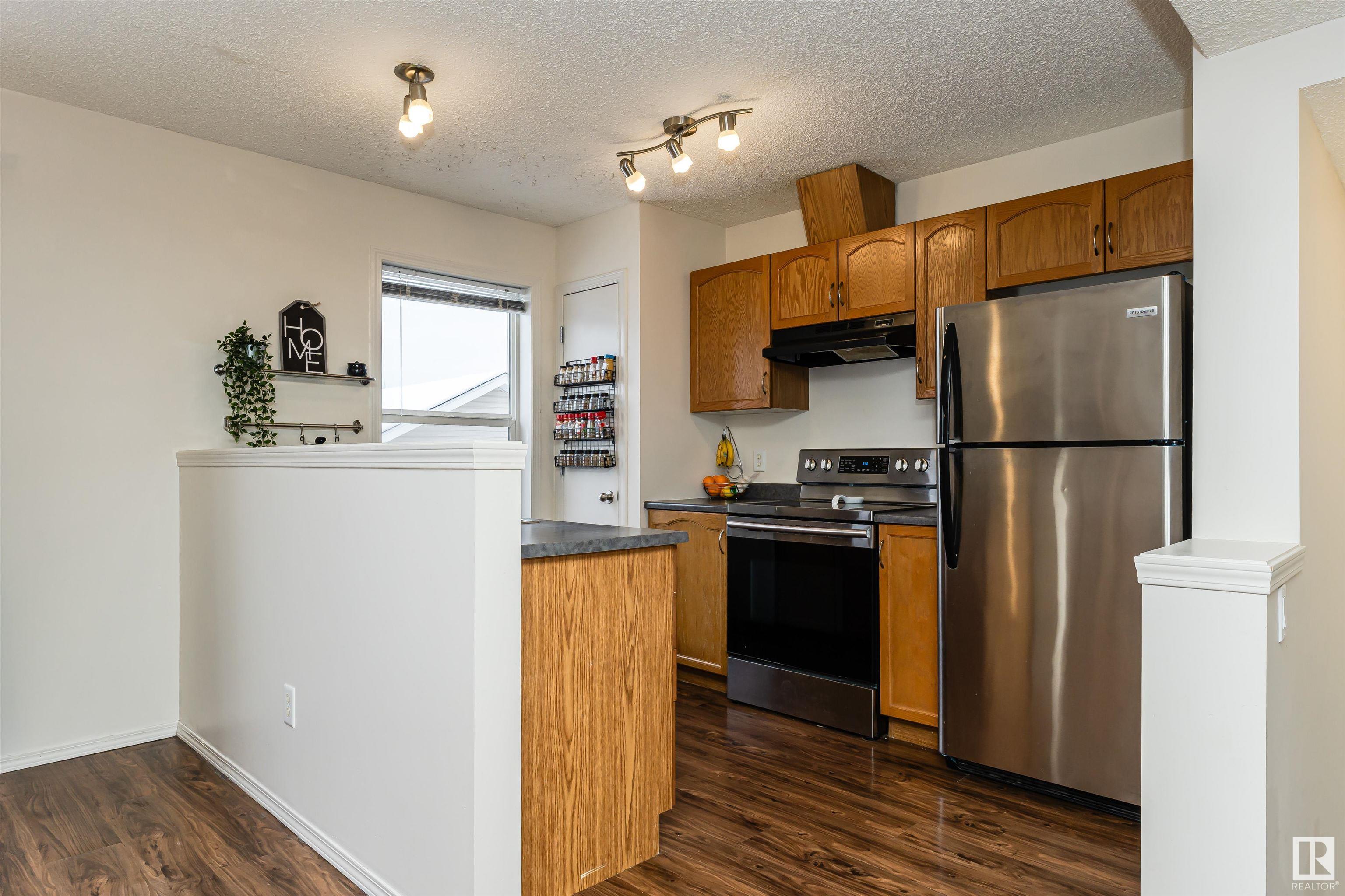     1118 76 ST SW SW , Edmonton,  ,T6X 1M8 ;  Listing Number: MLS E4420805