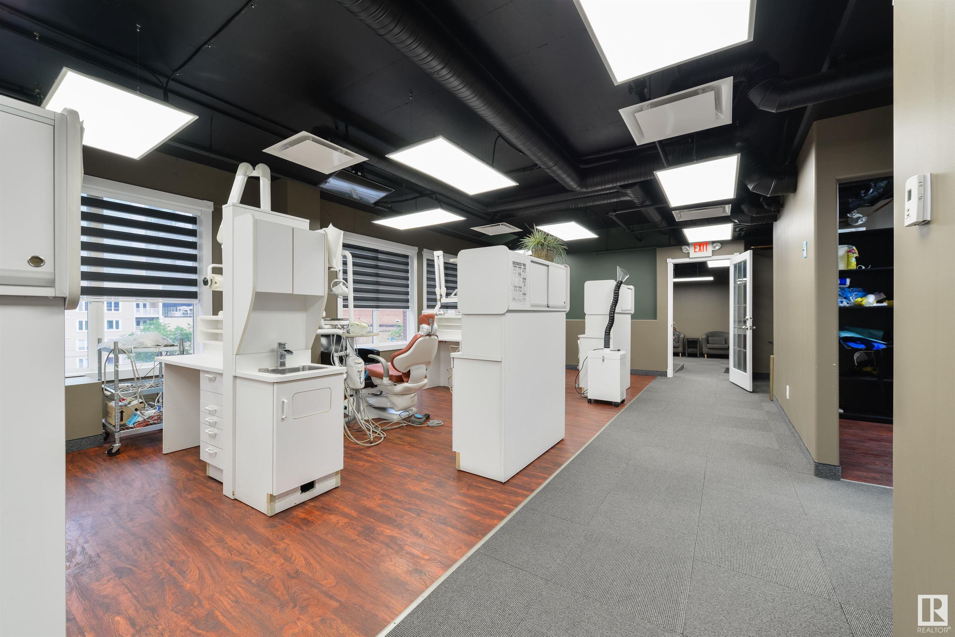      #401 10154 104 ST NW , Edmonton,  ,T5J 1A7 ;  Listing Number: MLS E4420806