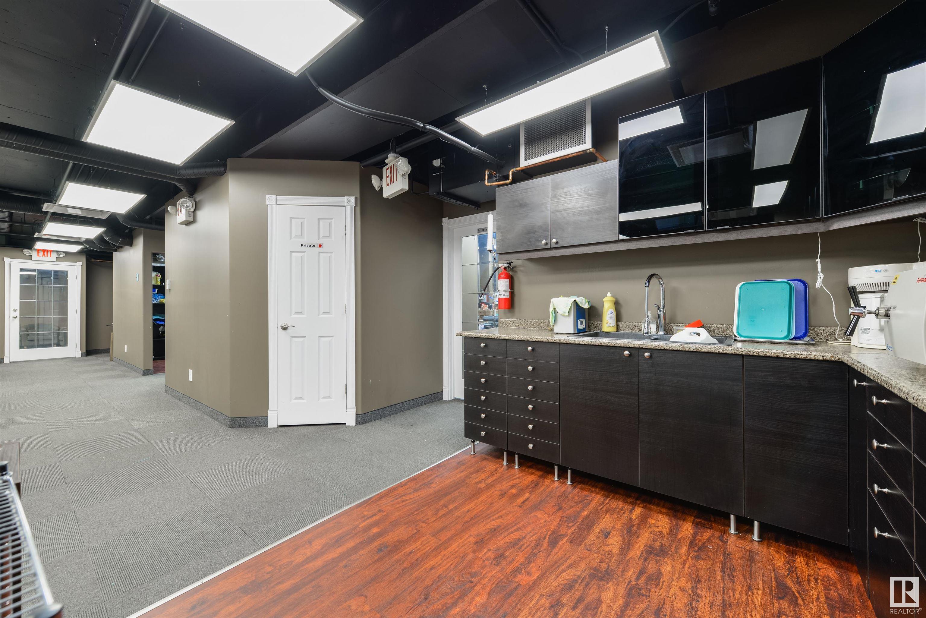      #401 10154 104 ST NW , Edmonton,  ,T5J 1A7 ;  Listing Number: MLS E4420806