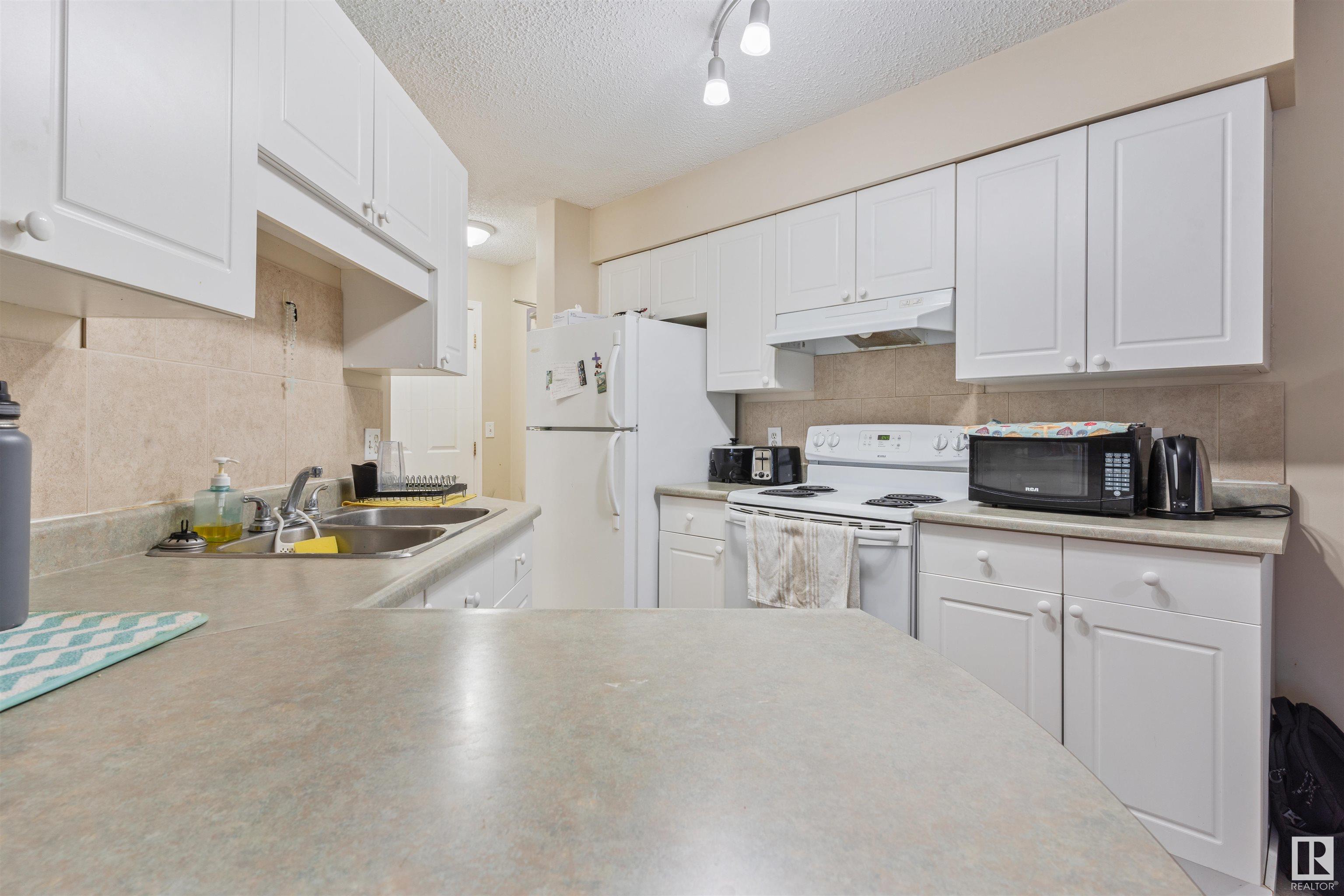      #202 12110 119 Avenue NW , Edmonton,  ,T5L 5G9 ;  Listing Number: MLS E4420809