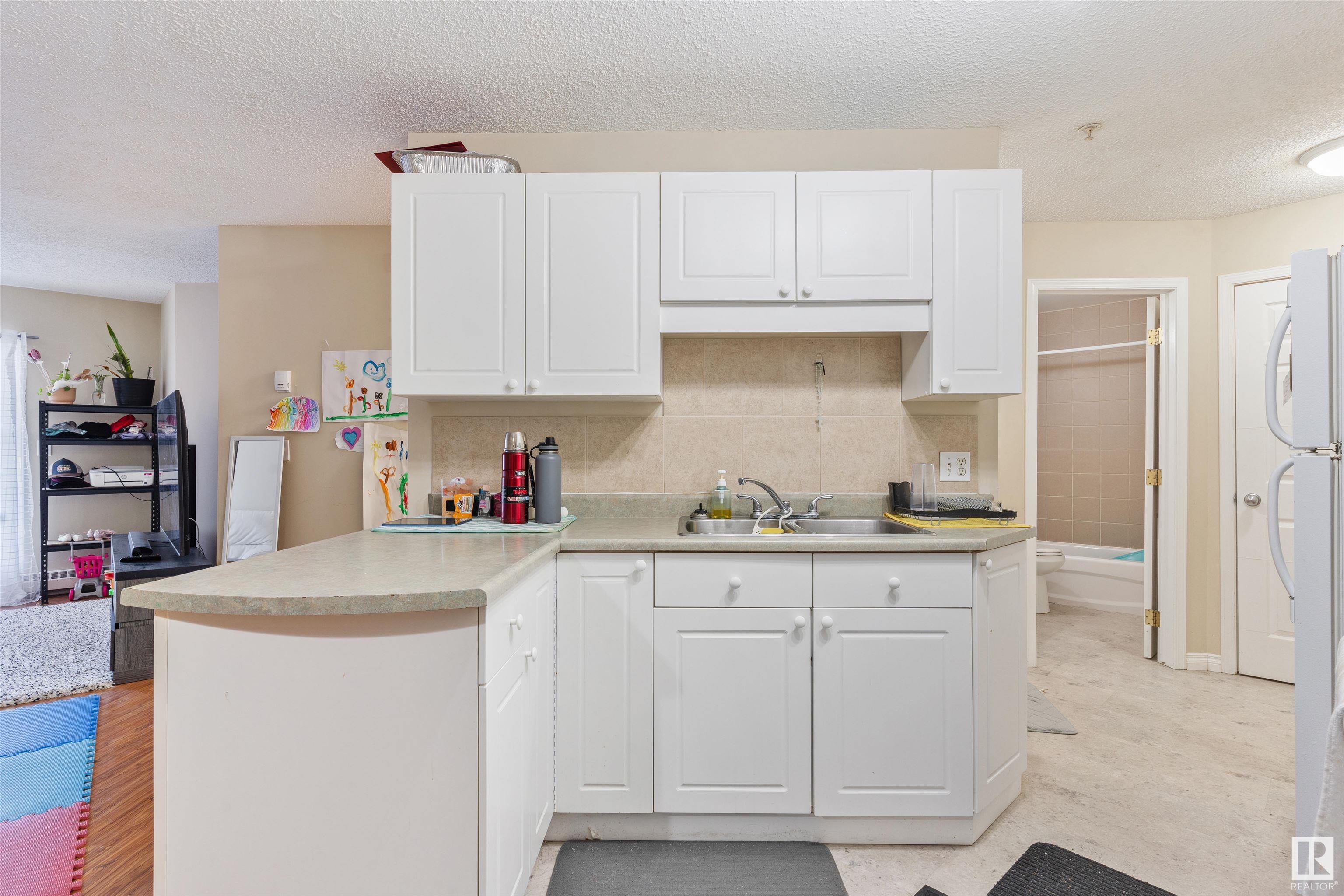      #202 12110 119 Avenue NW , Edmonton,  ,T5L 5G9 ;  Listing Number: MLS E4420809