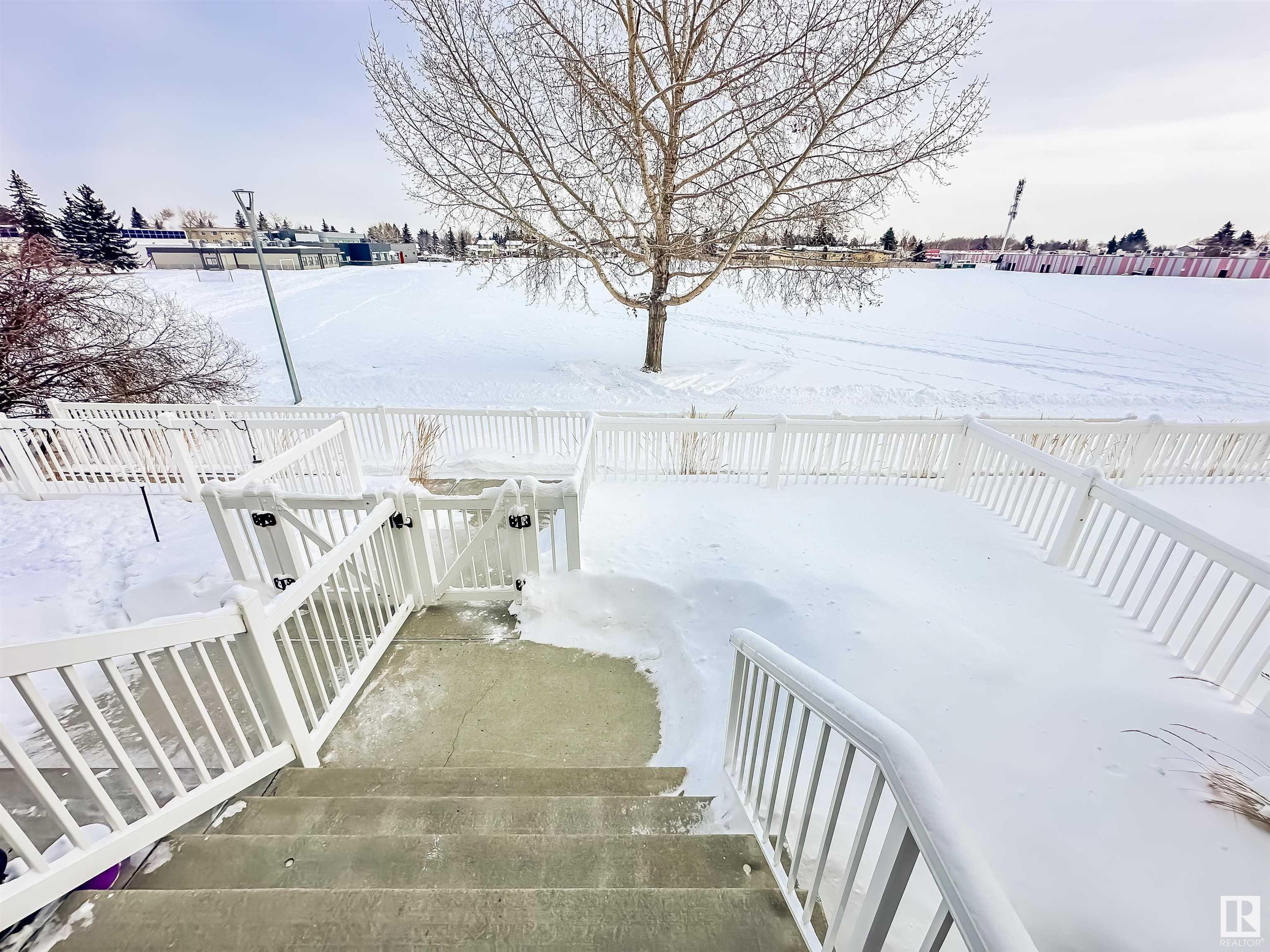      #27 14621 121 ST NW , Edmonton,  ,T5X 0H2 ;  Listing Number: MLS E4420811