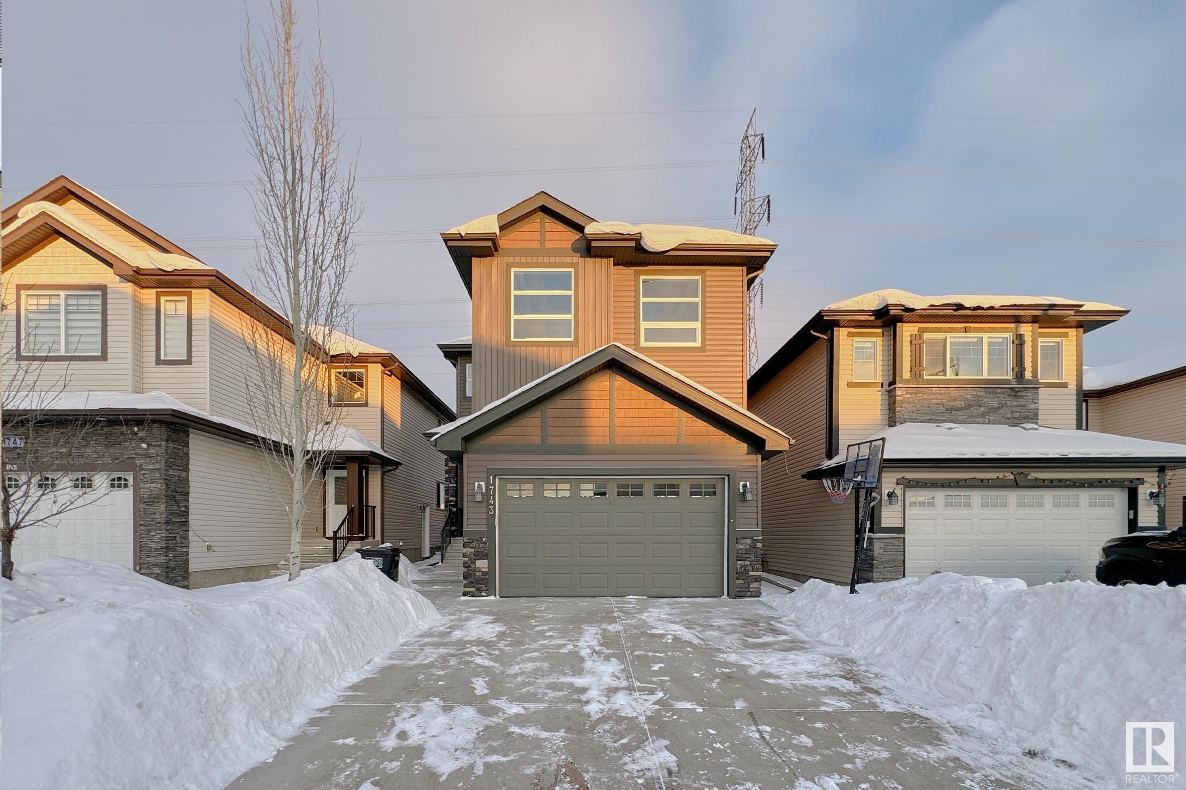      1743 28 ST NW , Edmonton,  ,T6T 0C1 ;  Listing Number: MLS E4420815