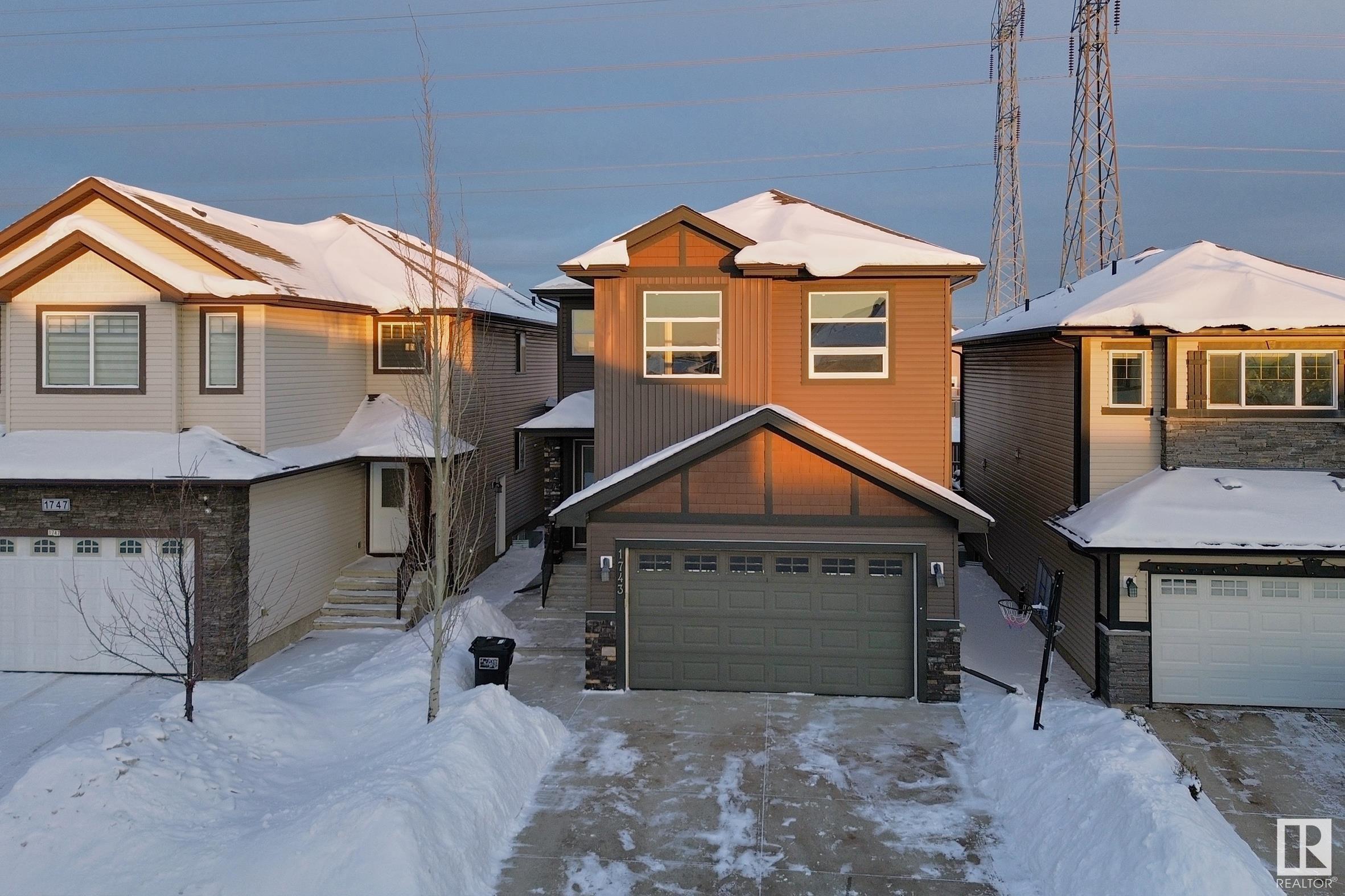      1743 28 ST NW , Edmonton,  ,T6T 0C1 ;  Listing Number: MLS E4420815