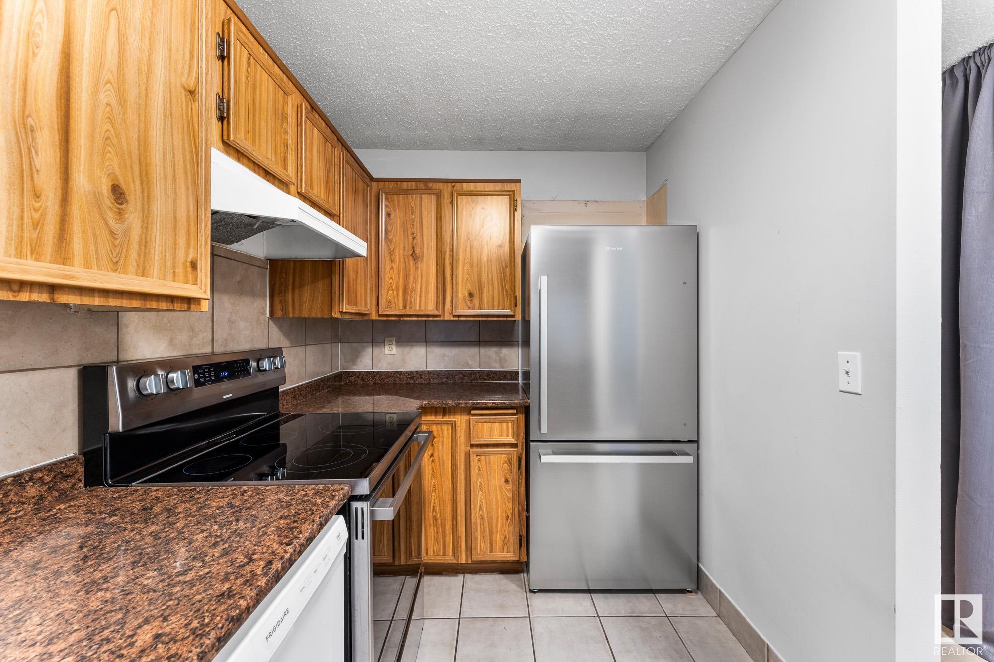      #108 12404 161 AV NW , Edmonton,  ,T5X 4W6 ;  Listing Number: MLS E4420828