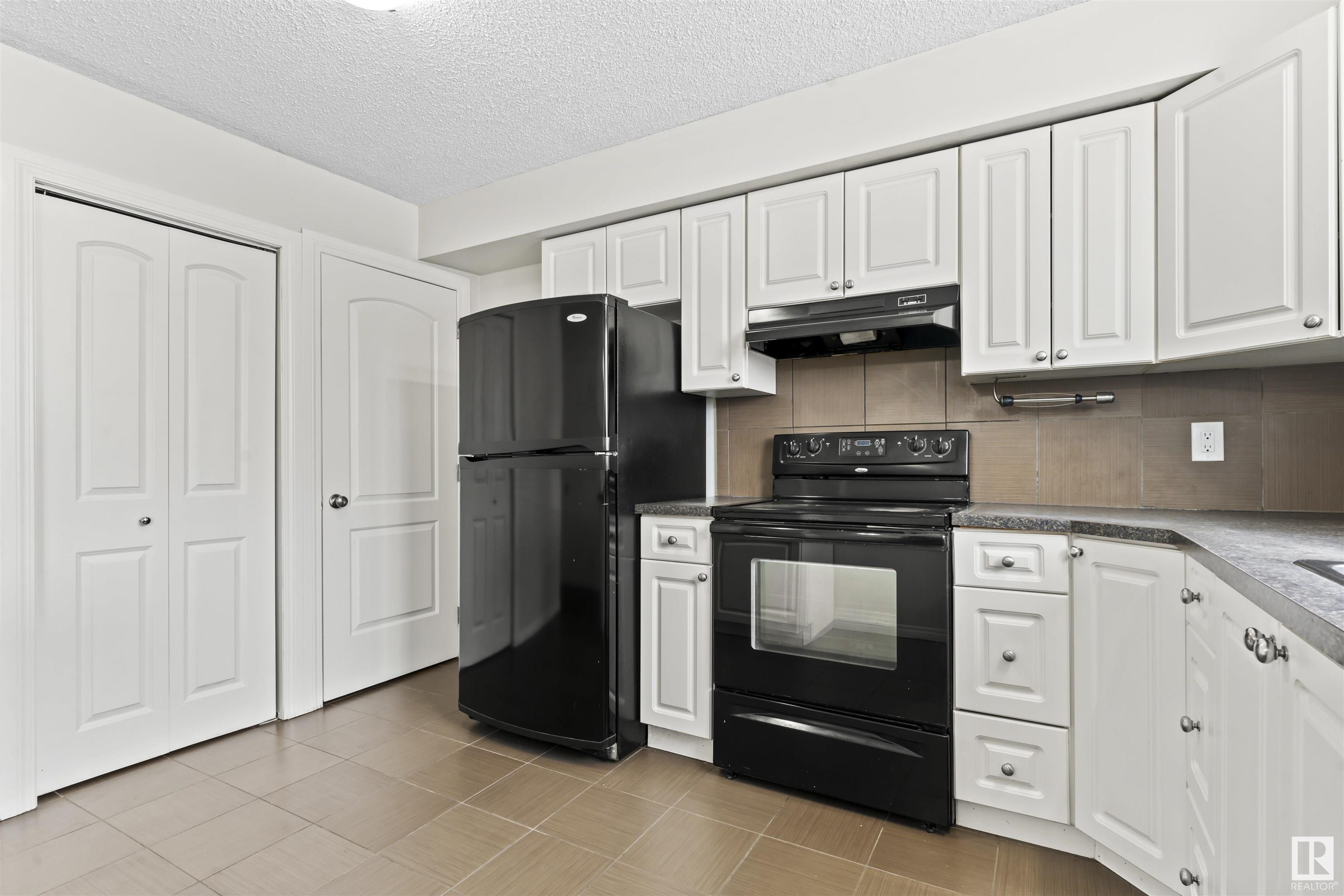      1431 54 ST NW , Edmonton,  ,T6L 3K5 ;  Listing Number: MLS E4420838