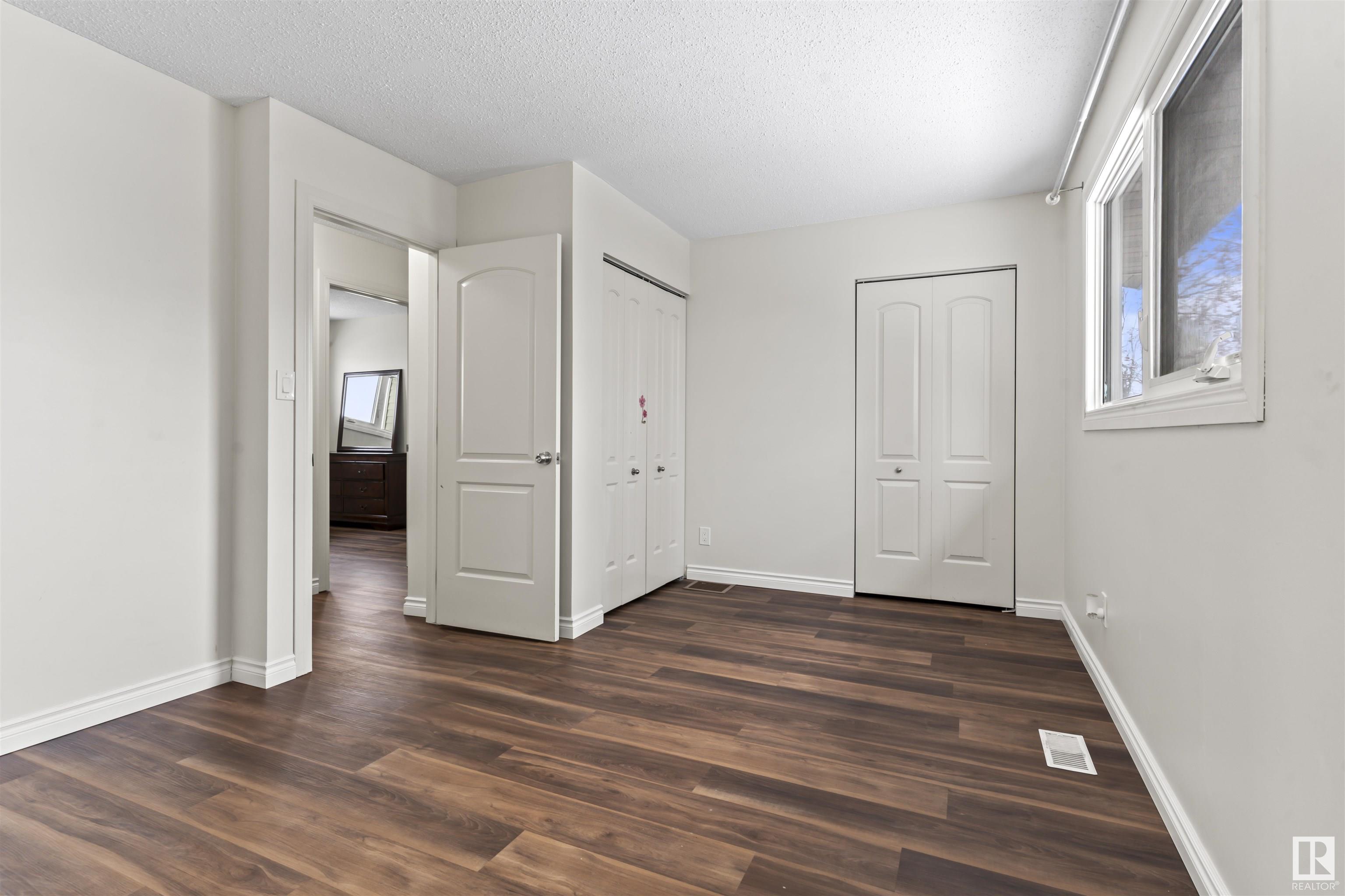      1431 54 ST NW , Edmonton,  ,T6L 3K5 ;  Listing Number: MLS E4420838