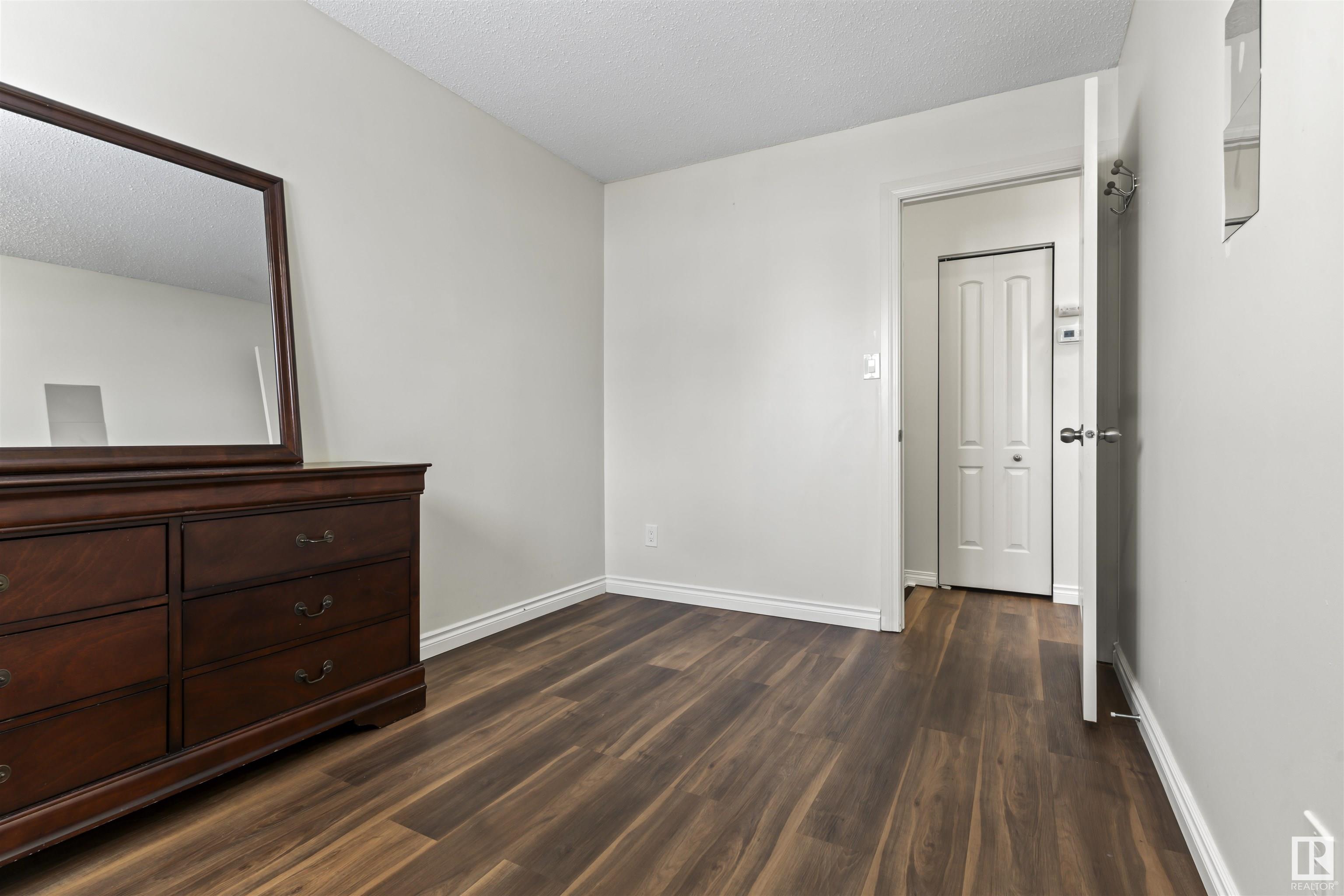      1431 54 ST NW , Edmonton,  ,T6L 3K5 ;  Listing Number: MLS E4420838