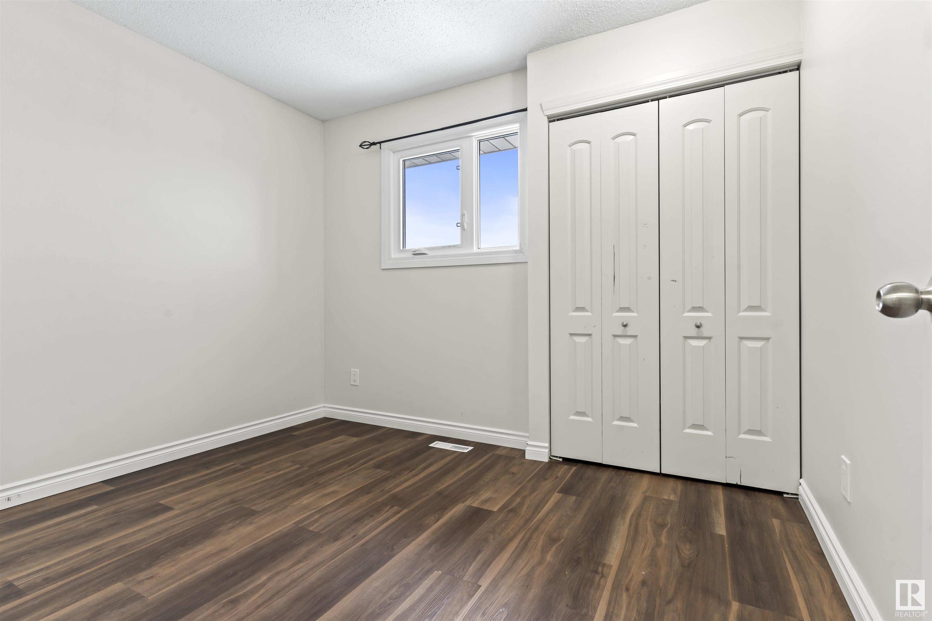      1431 54 ST NW , Edmonton,  ,T6L 3K5 ;  Listing Number: MLS E4420838