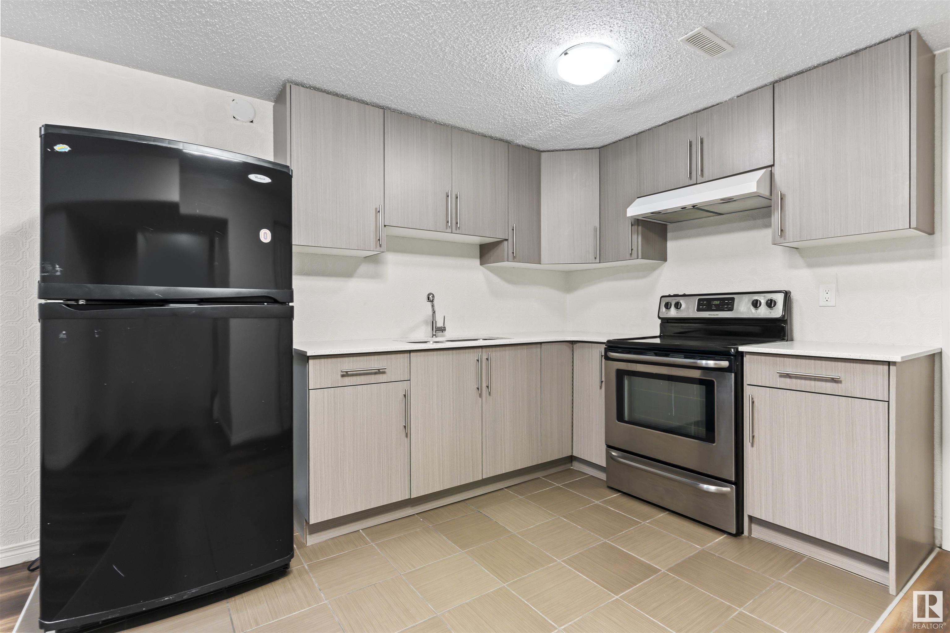      1431 54 ST NW , Edmonton,  ,T6L 3K5 ;  Listing Number: MLS E4420838